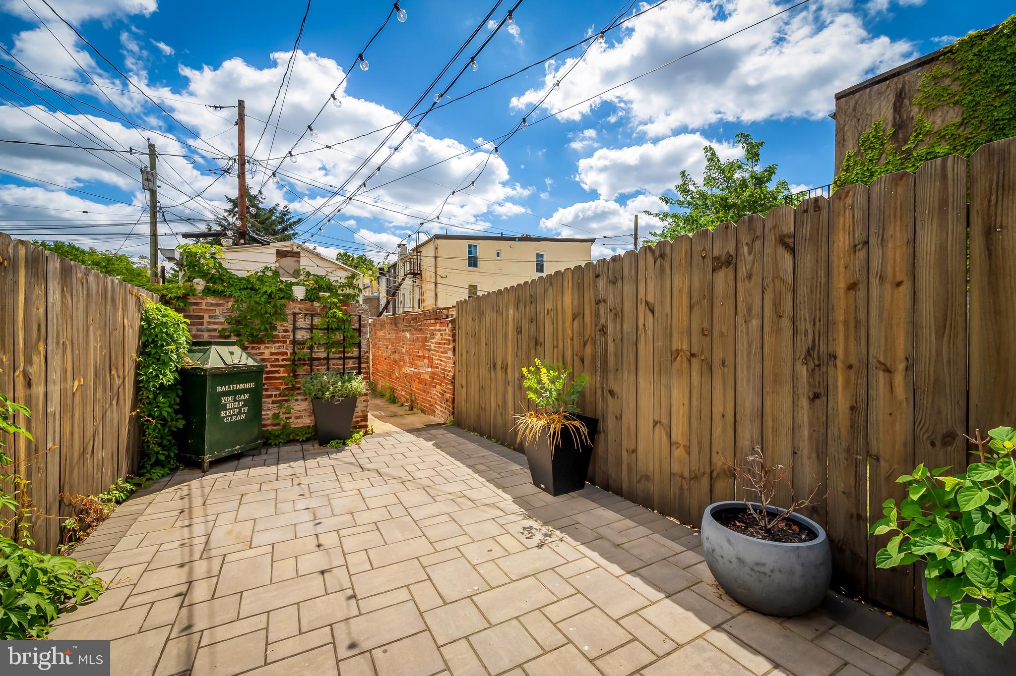 HAMPDEN HISTORIC DISTRICT - Residential