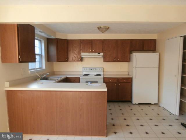 GREENBRIER HILLS - Residential