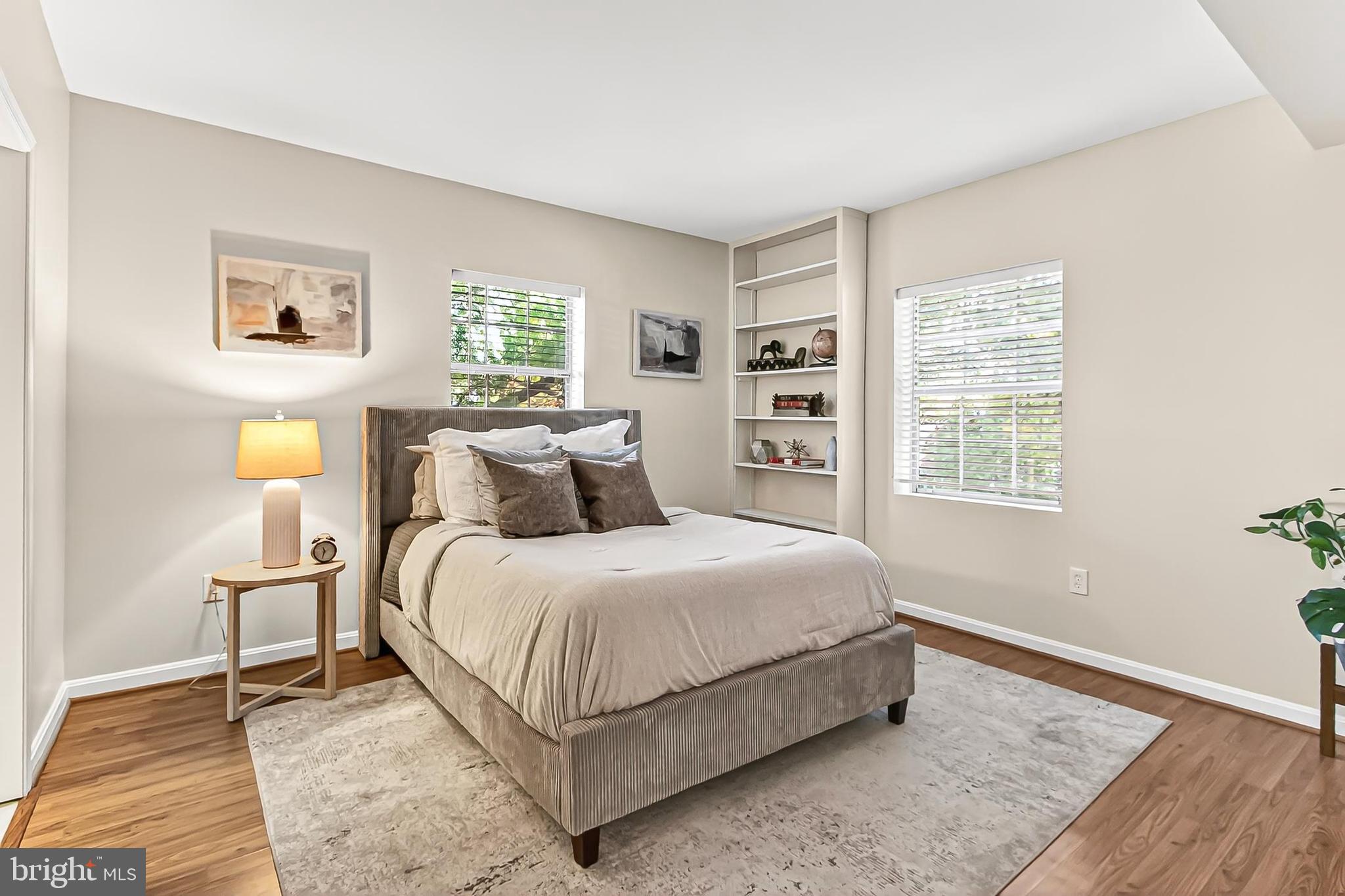 COLONIAL VILLAGE II - Residential