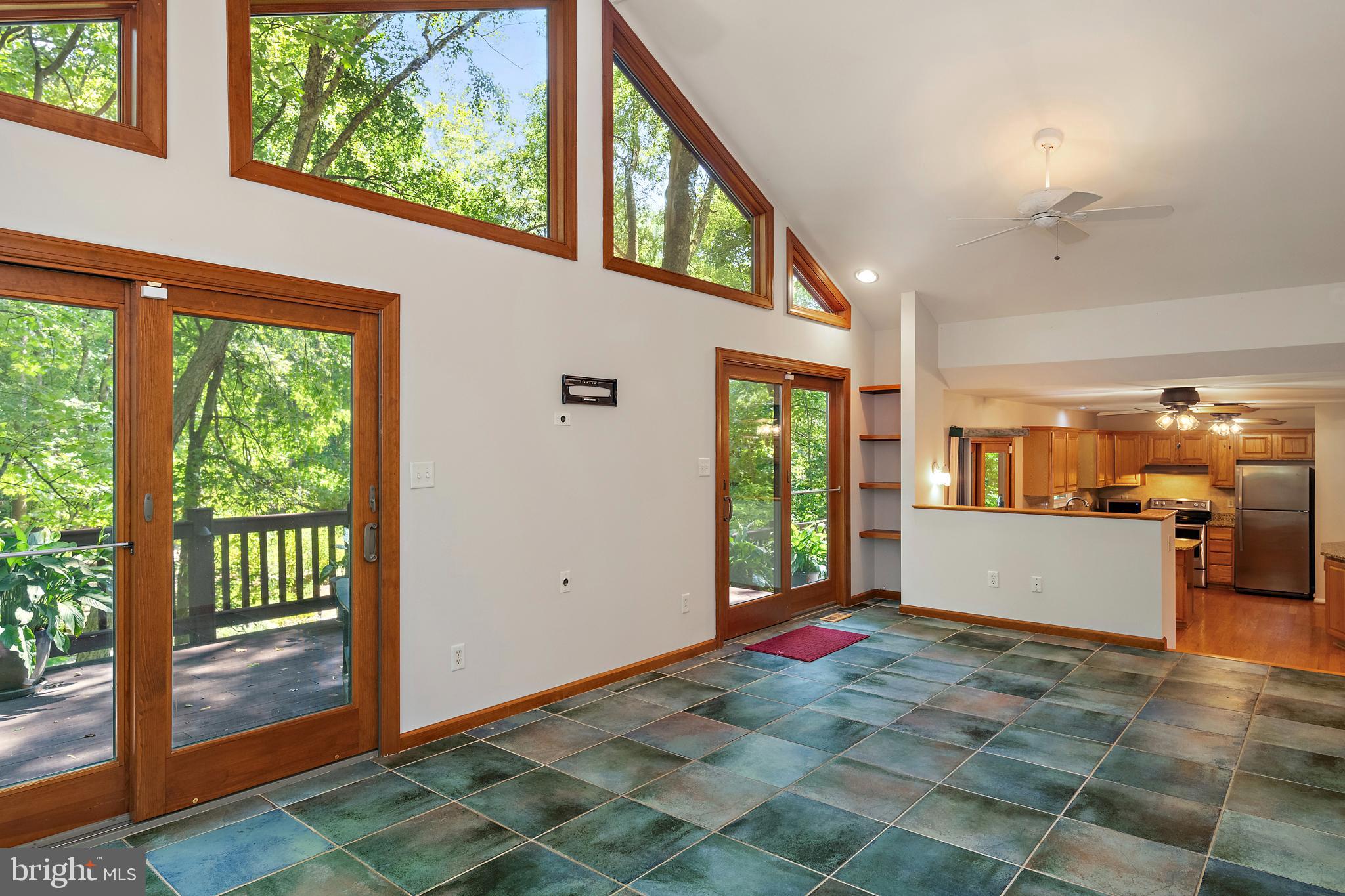 CHESTNUT RIDGE - Residential