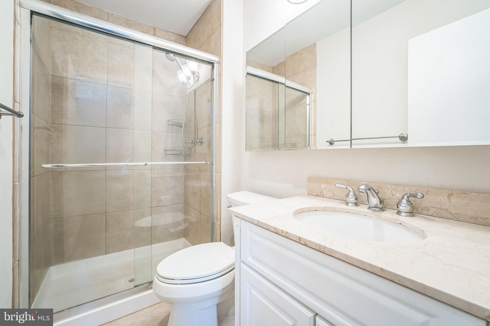 BLAKELEE - Residential