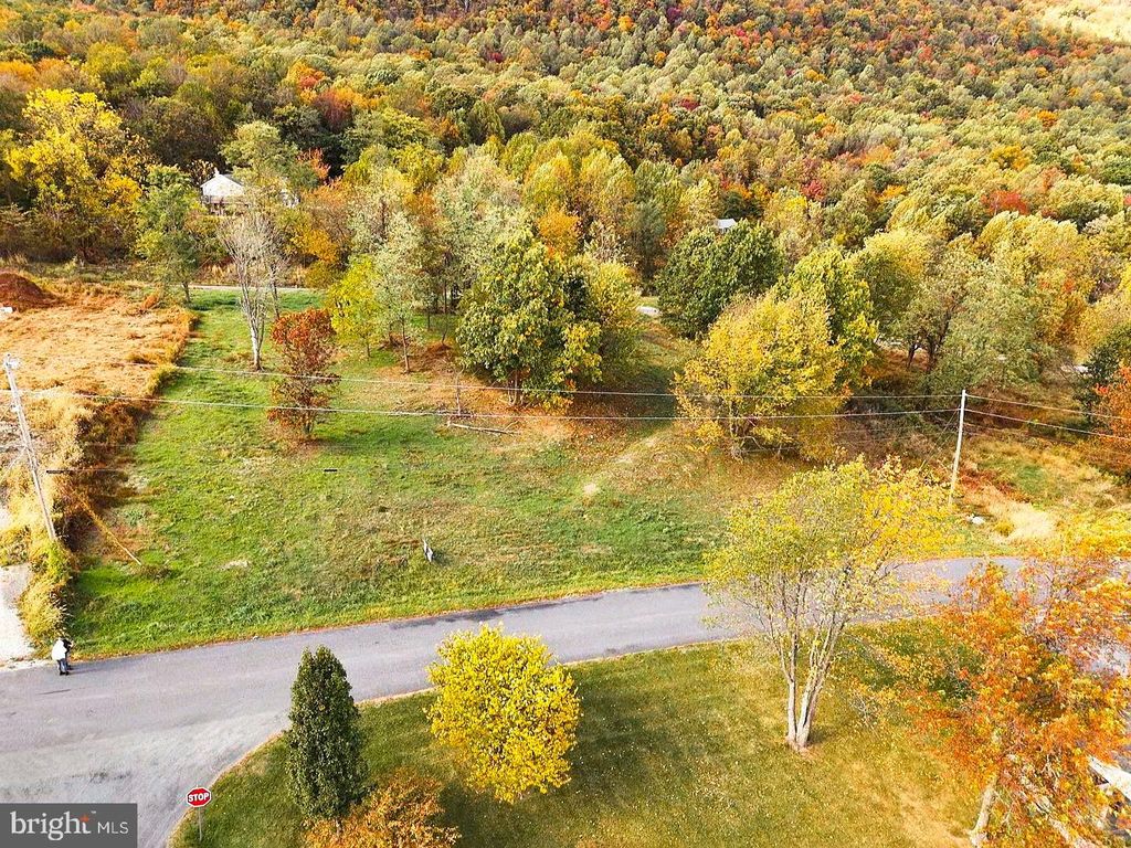 Photo of 35 Warren Trl, FAIRFIELD, PA 17320 (MLS # PAAD2021052)