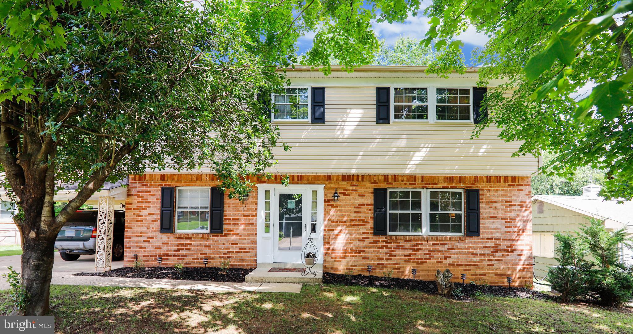 FORT WASHINGTON ESTATES - Residential