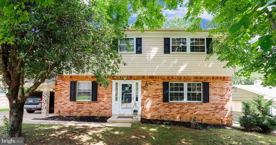 Classic mid-century colonial in sought after Fort Washington Estates!  This home boasts gleaming hardwood floors, updated kitchen with stainless appliances, gray cabinetry with adjoining family room/den and wood burning fireplace.  Formal living room, separate dining room and powder room complete the main level.  There are five bedrooms on the upper level including the owner's suite which features hardwood floors and updated bathroom. The lower level is partially finished with plenty of space for recreation as well as a separate storage and laundry area.  New roof was installed in 2018.  This home is situated on beautiful lot with mature trees, surrounded by nature.  Minutes from Fort Washington Marina, Fort Washington Park and a short drive to National Harbor, Washington, DC and Northern VA.