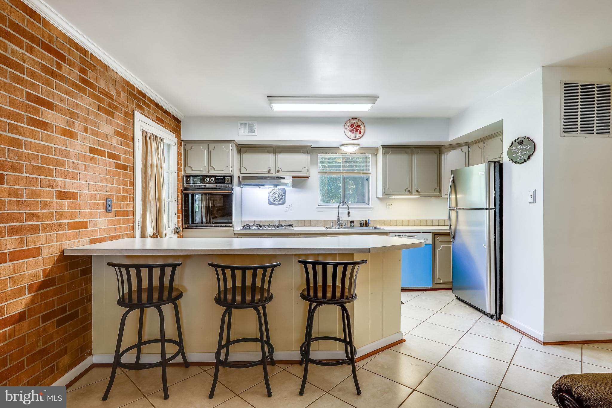 FORT WASHINGTON ESTATES - Residential