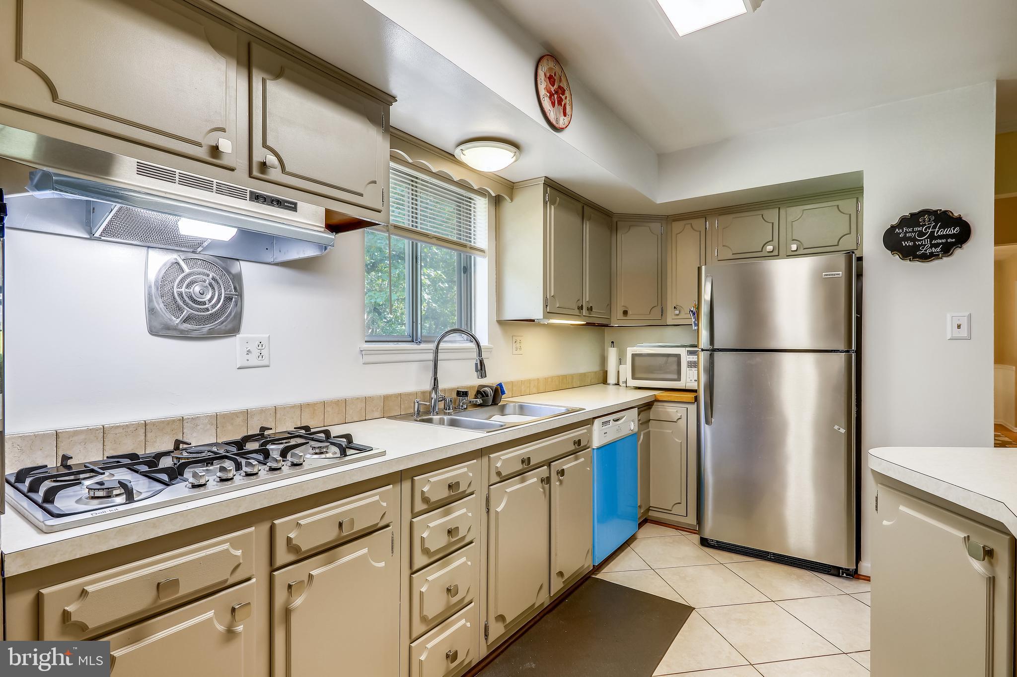 FORT WASHINGTON ESTATES - Residential