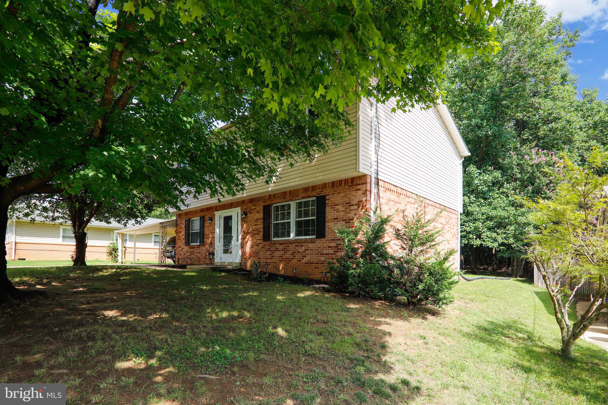 FORT WASHINGTON ESTATES - Residential
