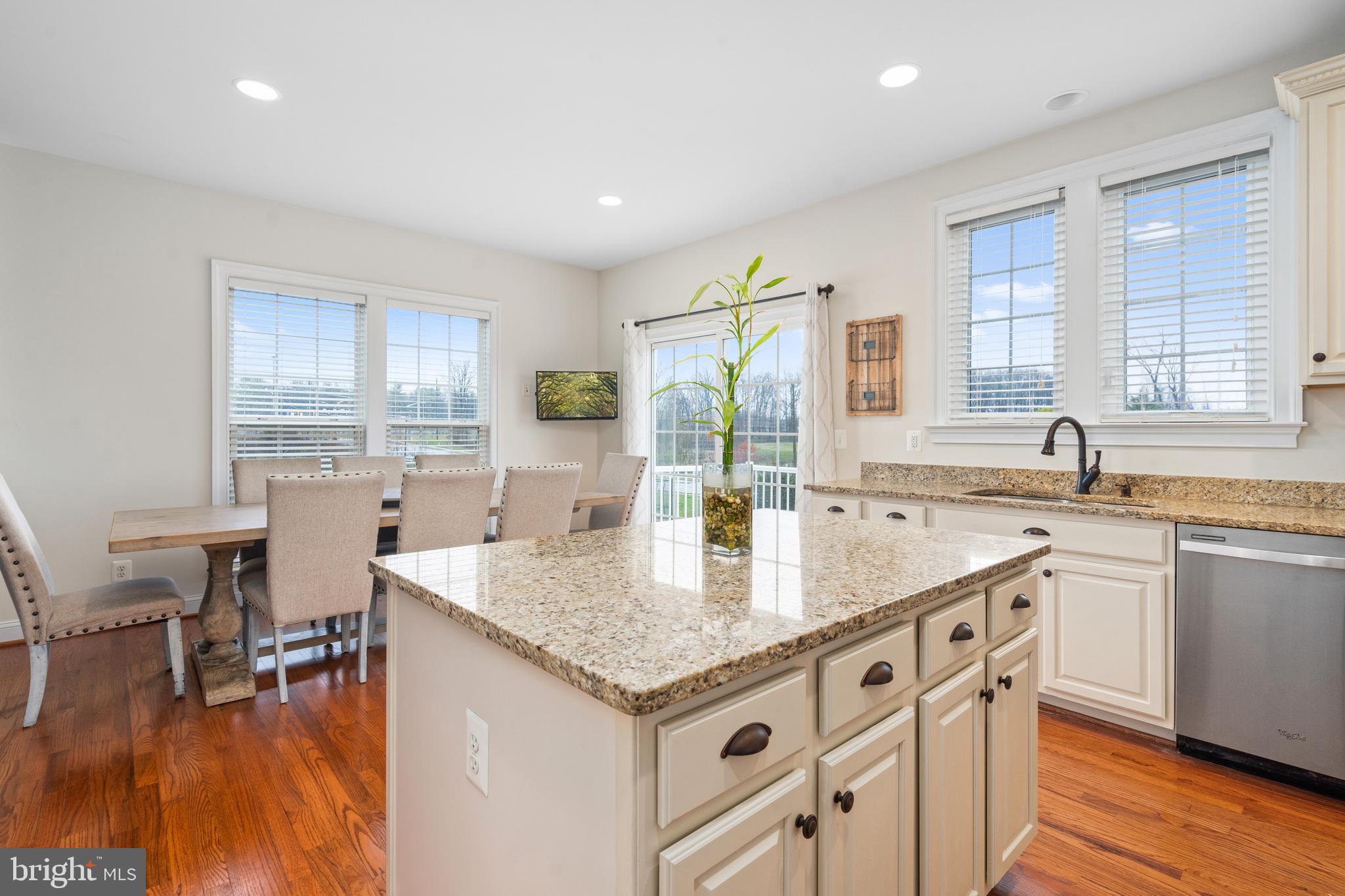 OAKLAWN - Residential