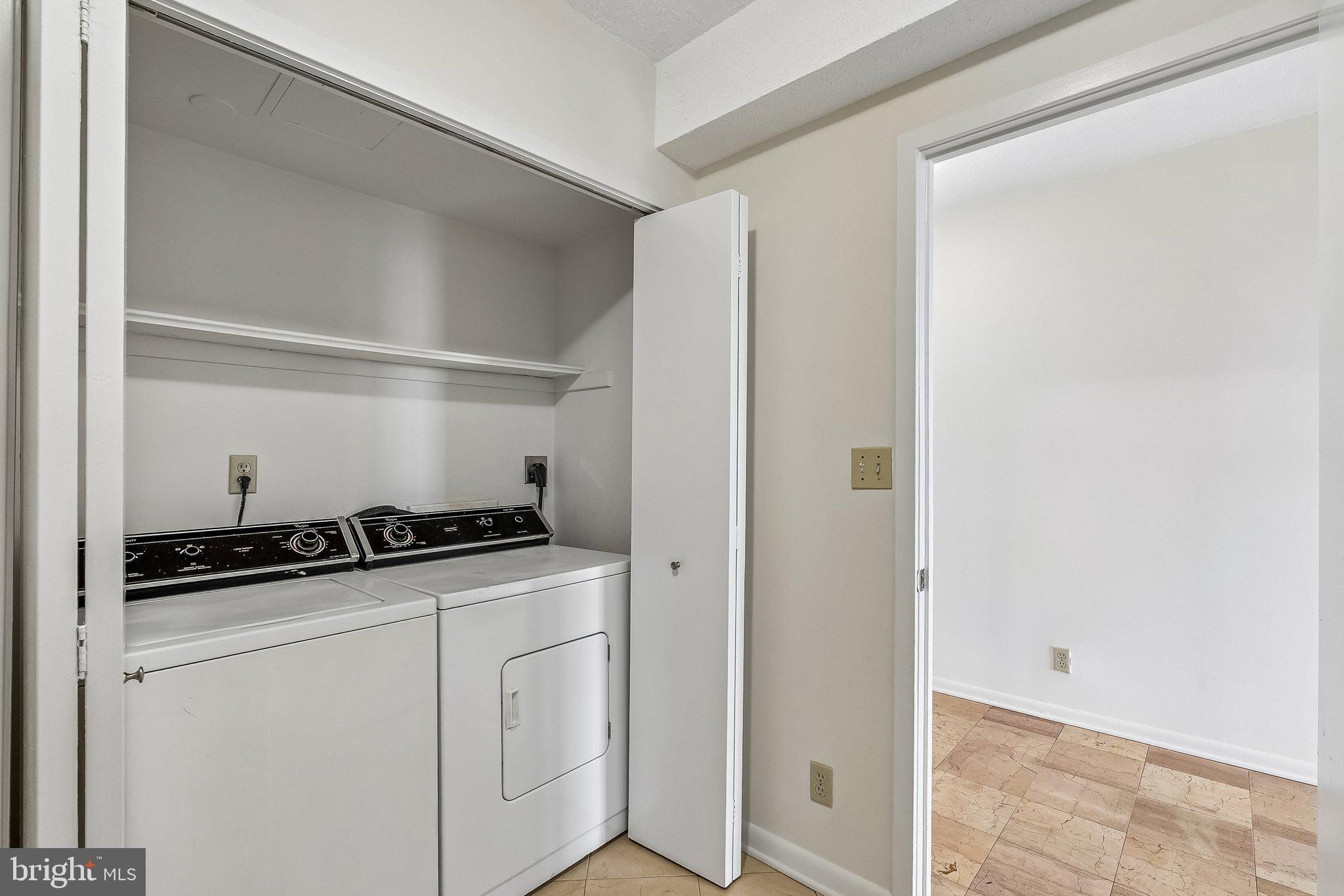 SKYLINE SQUARE CONDO - Residential