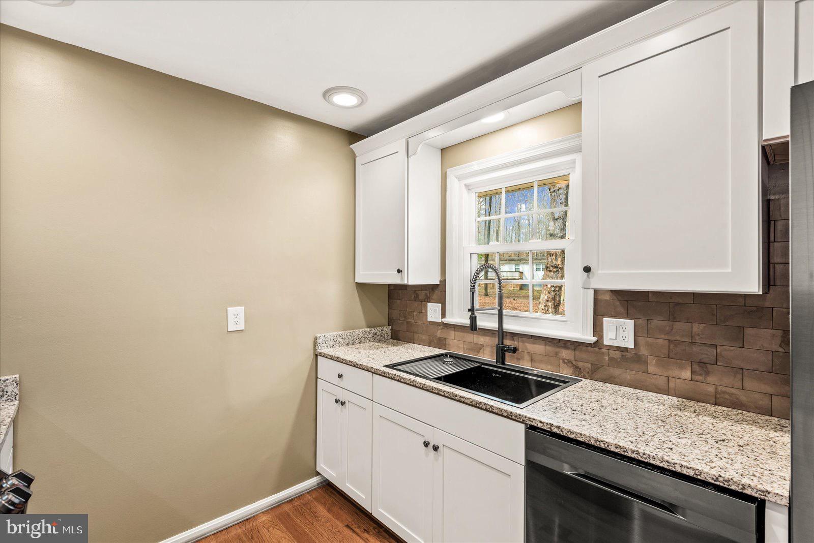 ASHTON VILLAGE - Residential