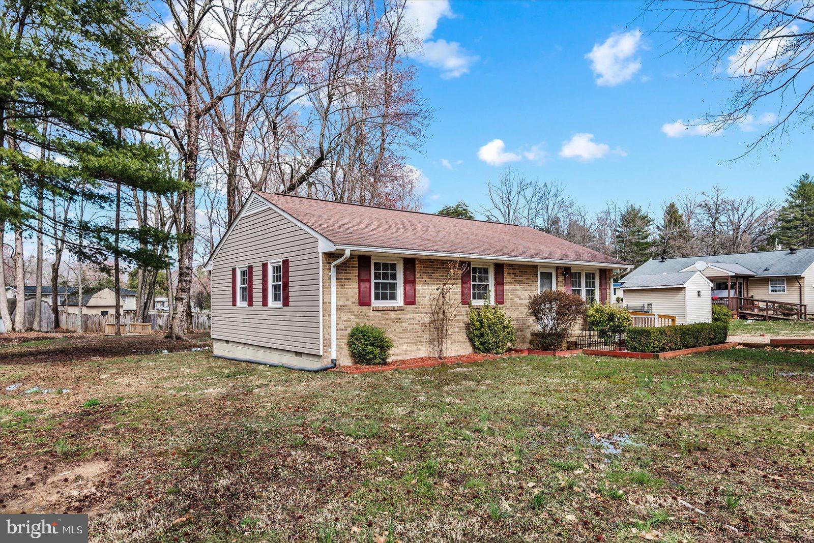 ASHTON VILLAGE - Residential