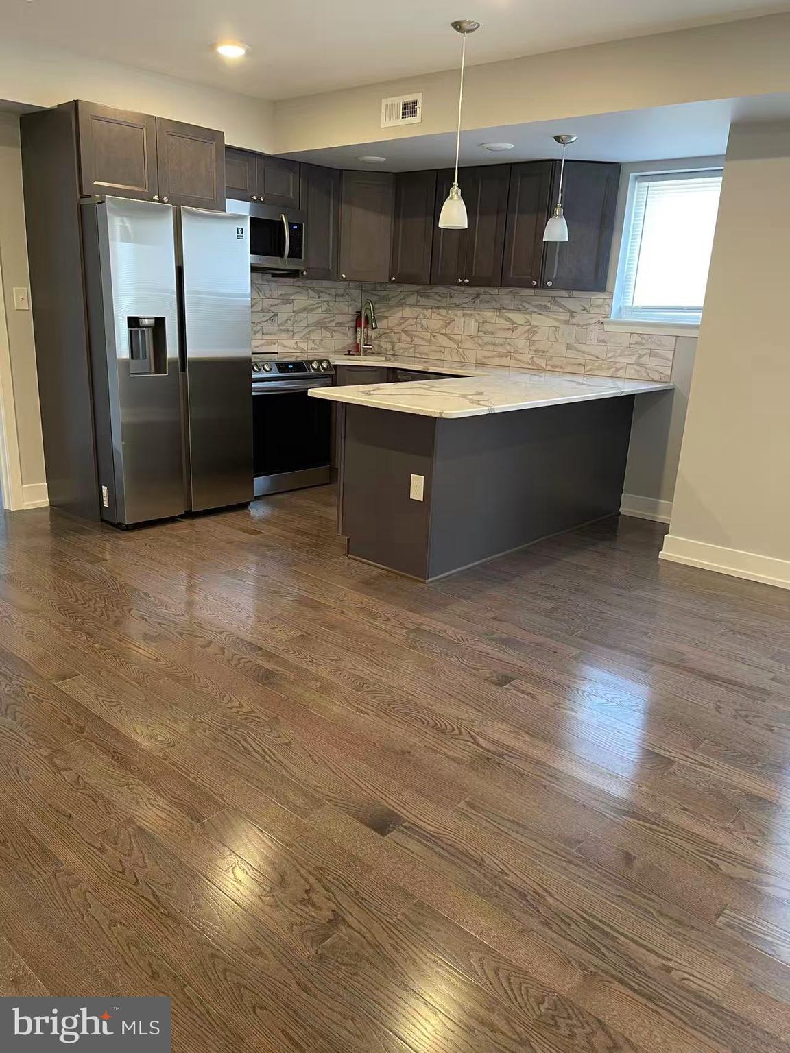 FRANCISVILLE - Residential Lease