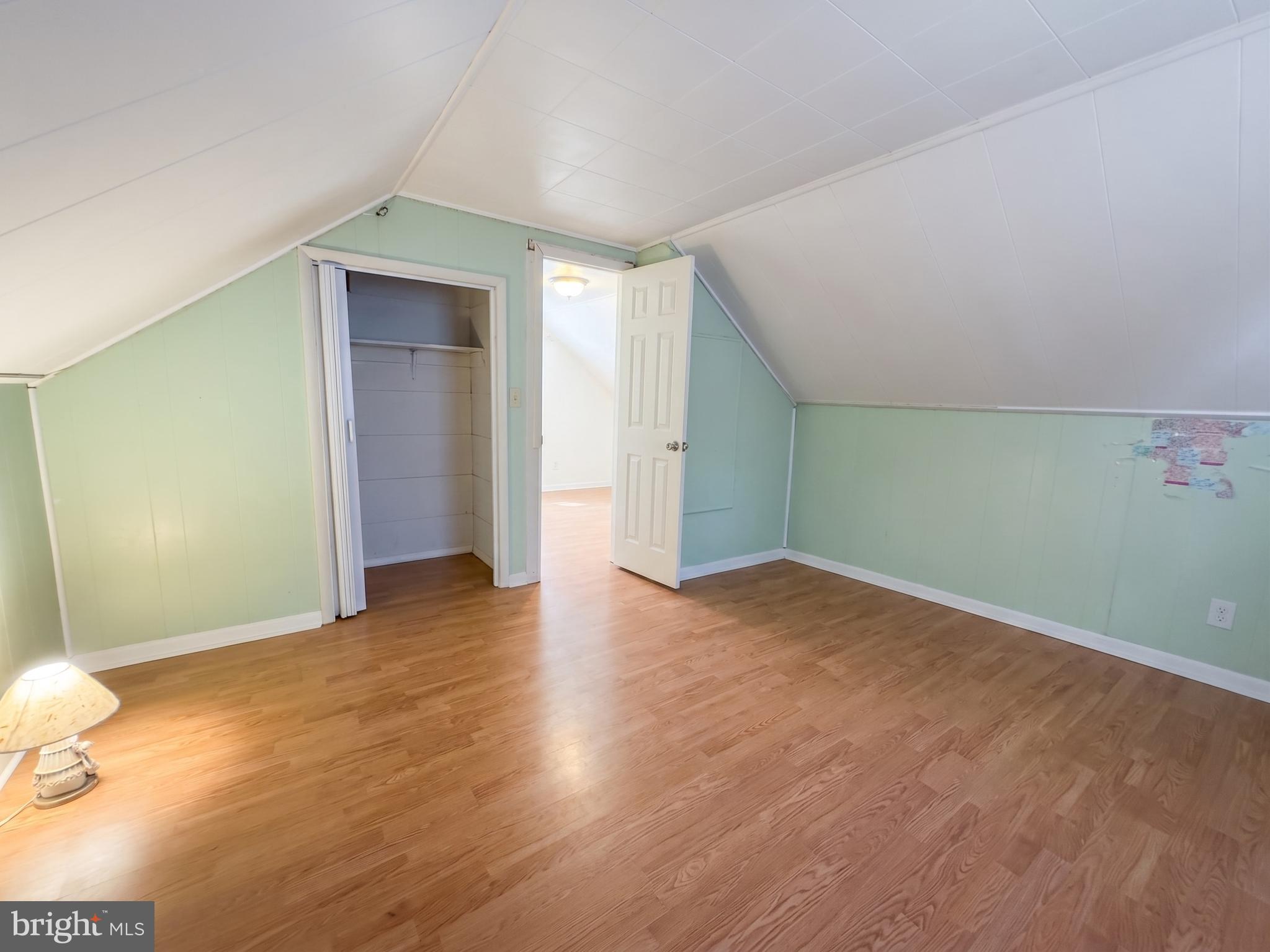 MIDDLETOWN - Residential