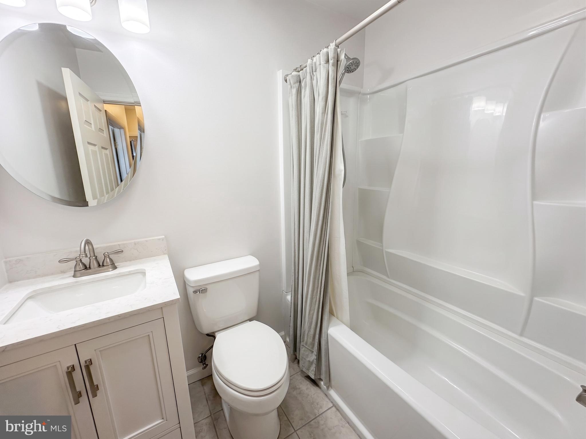 MIDDLETOWN - Residential