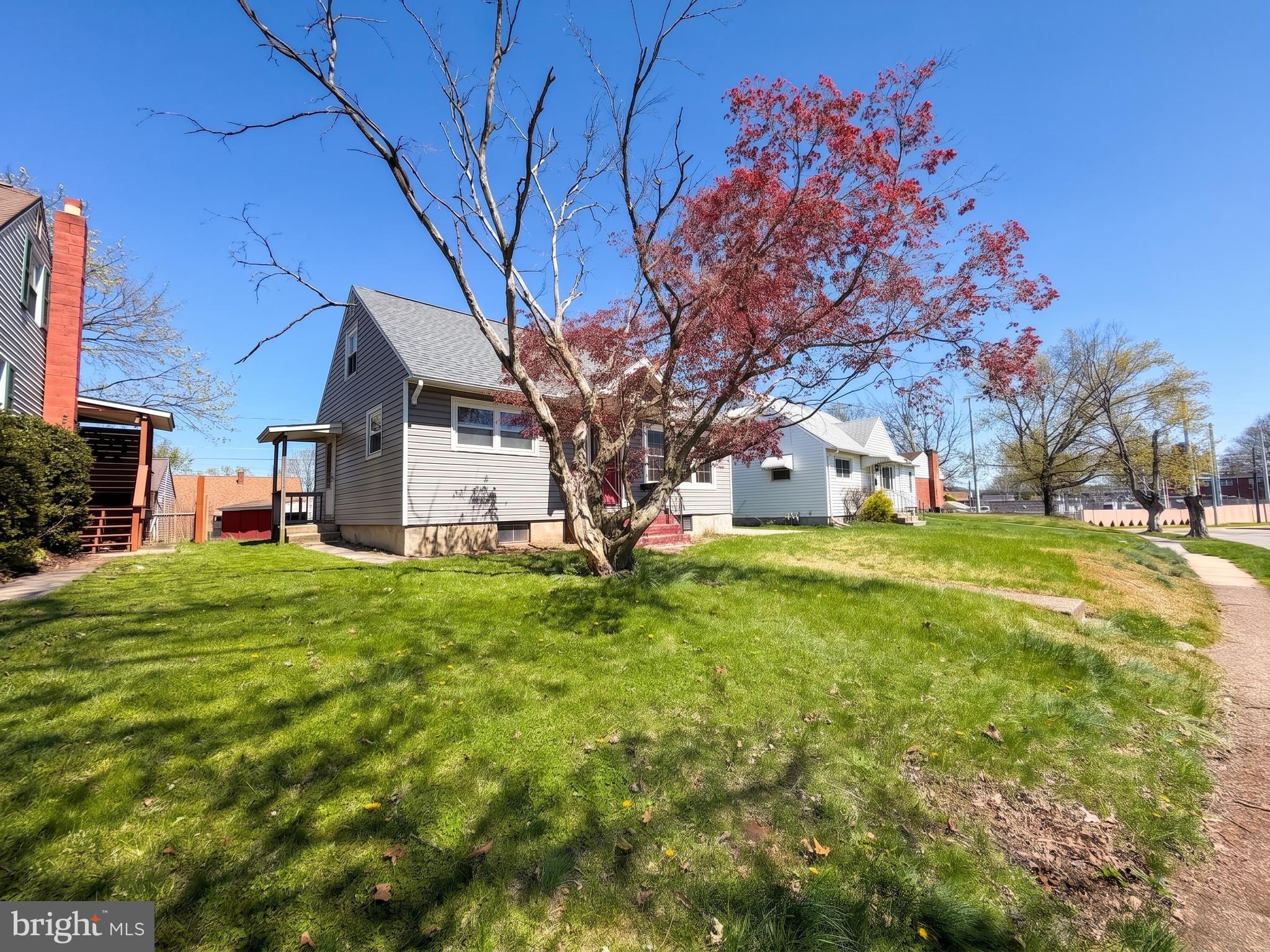 MIDDLETOWN - Residential