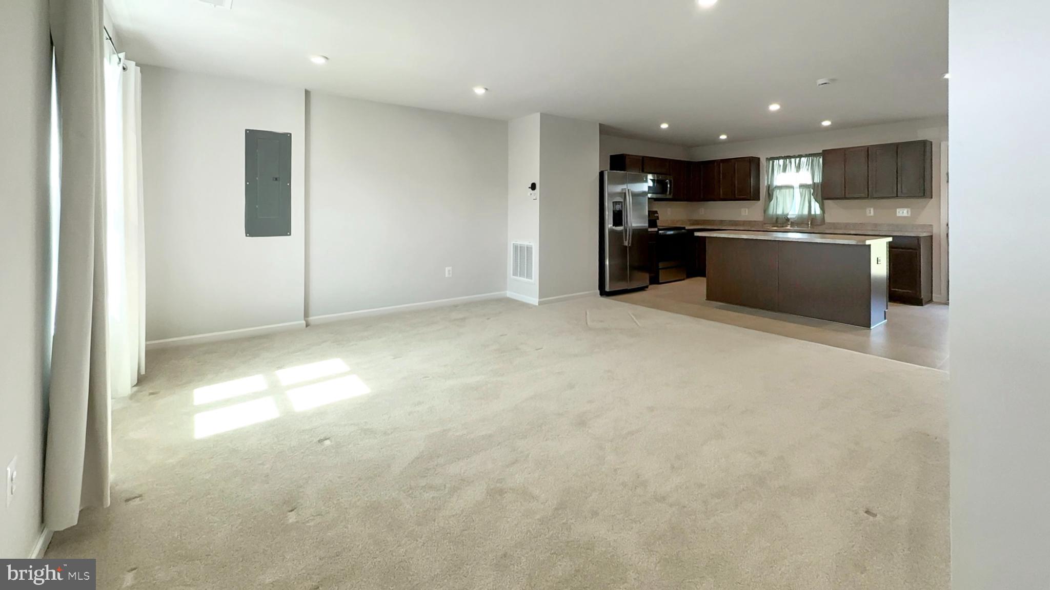 SOUTH BROOK - Residential