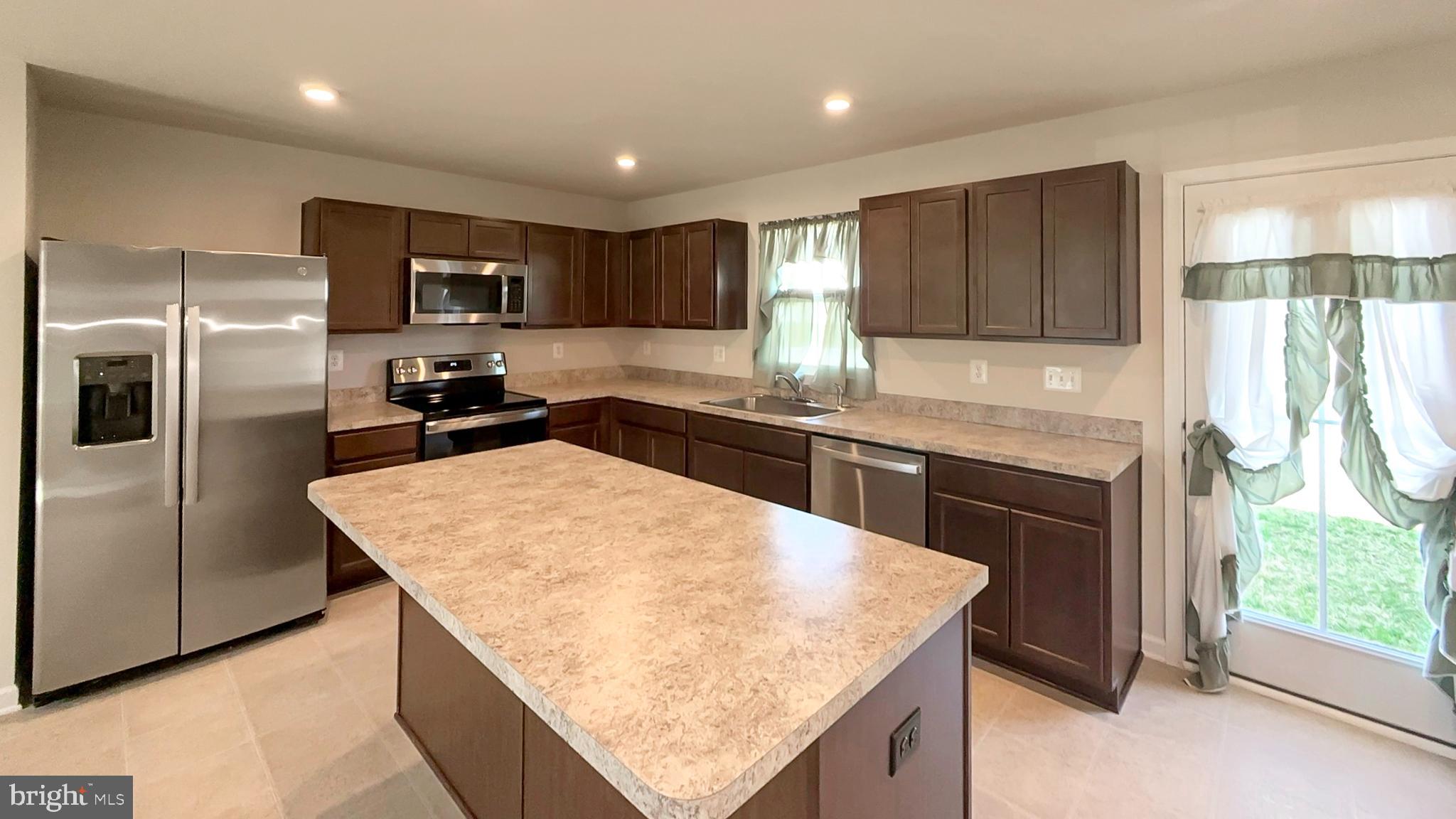 SOUTH BROOK - Residential