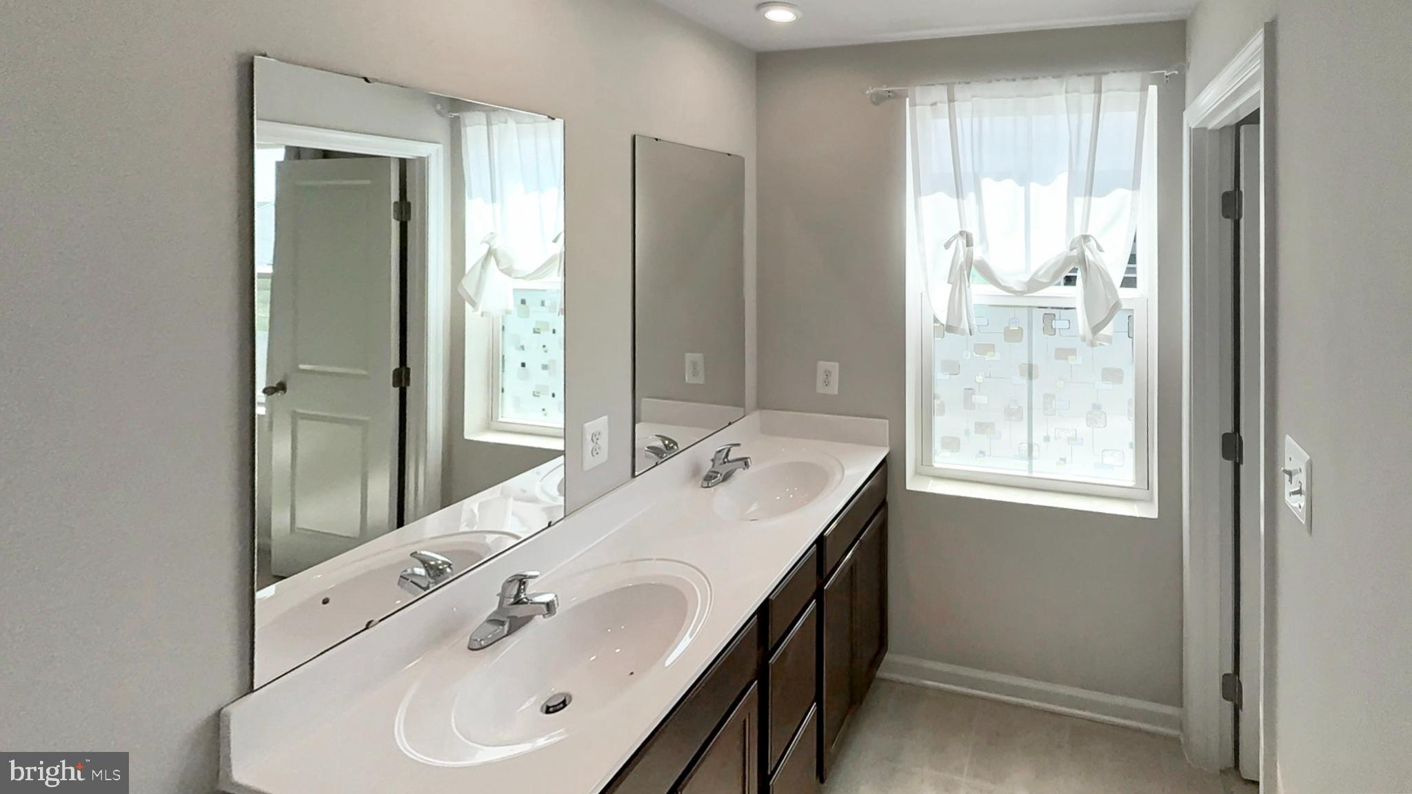 SOUTH BROOK - Residential