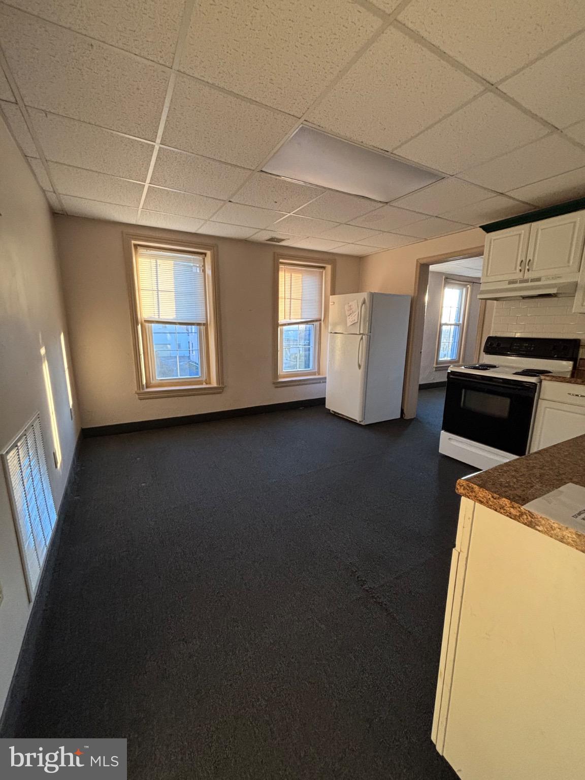 PENNSBURG - Residential Lease