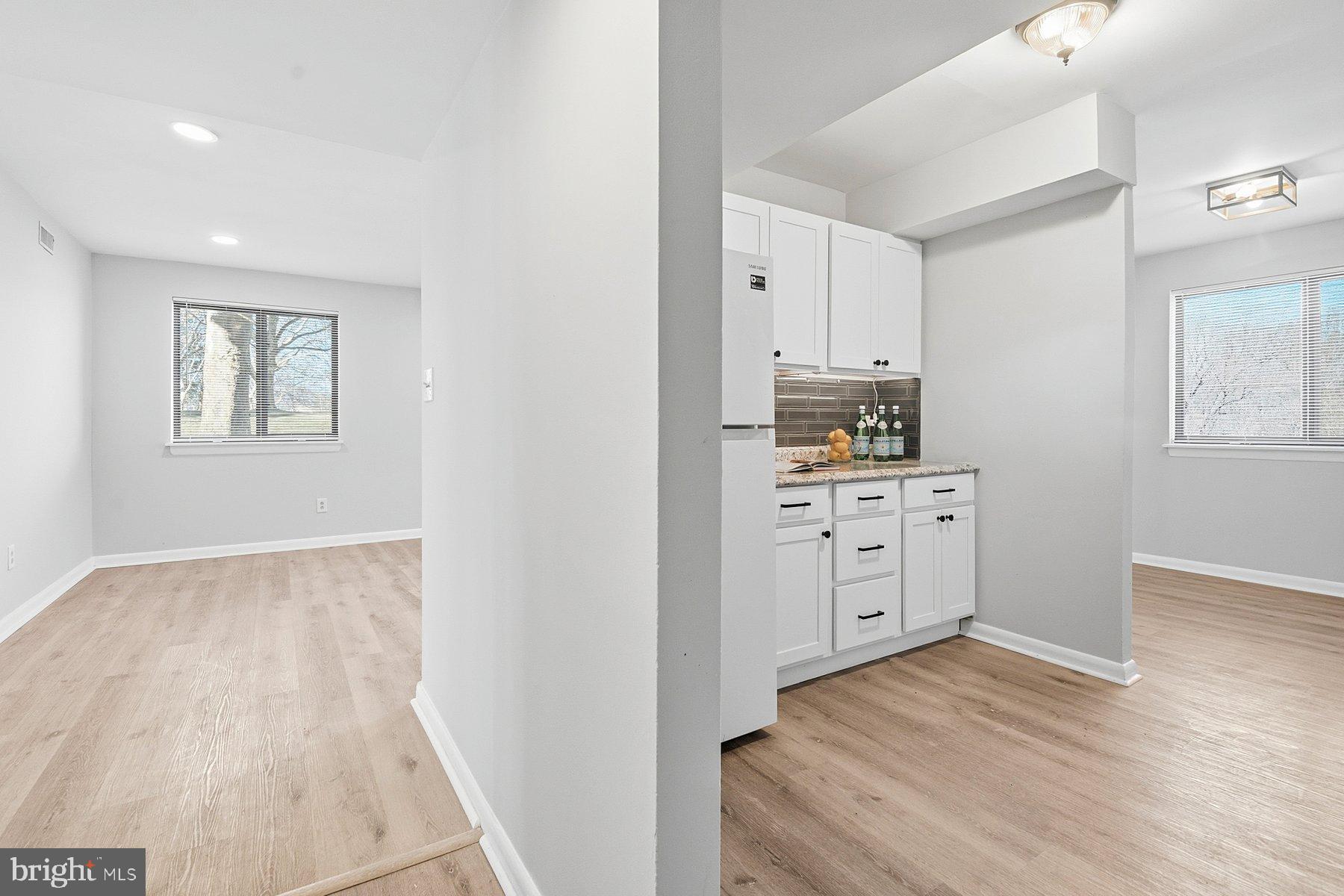 VILLAGE OF LONG REACH - Residential