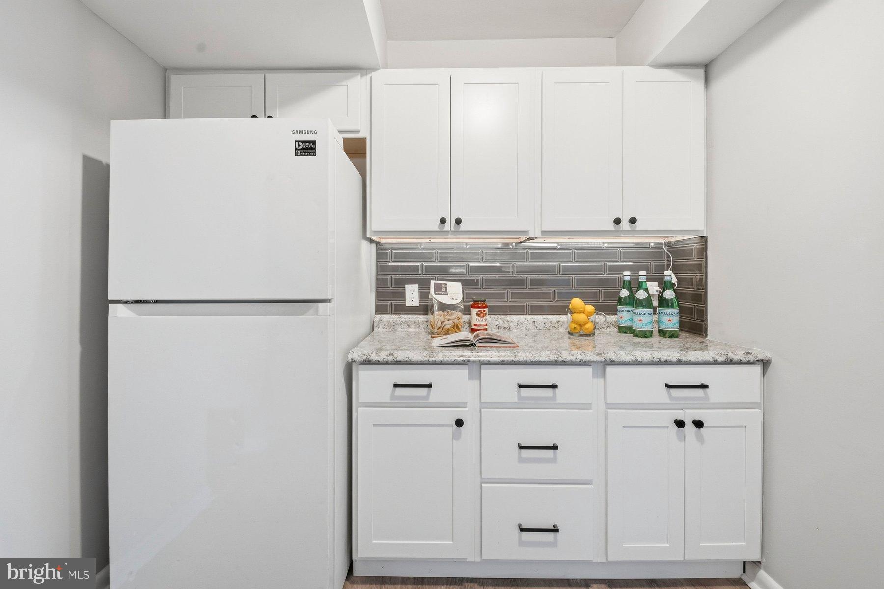 VILLAGE OF LONG REACH - Residential