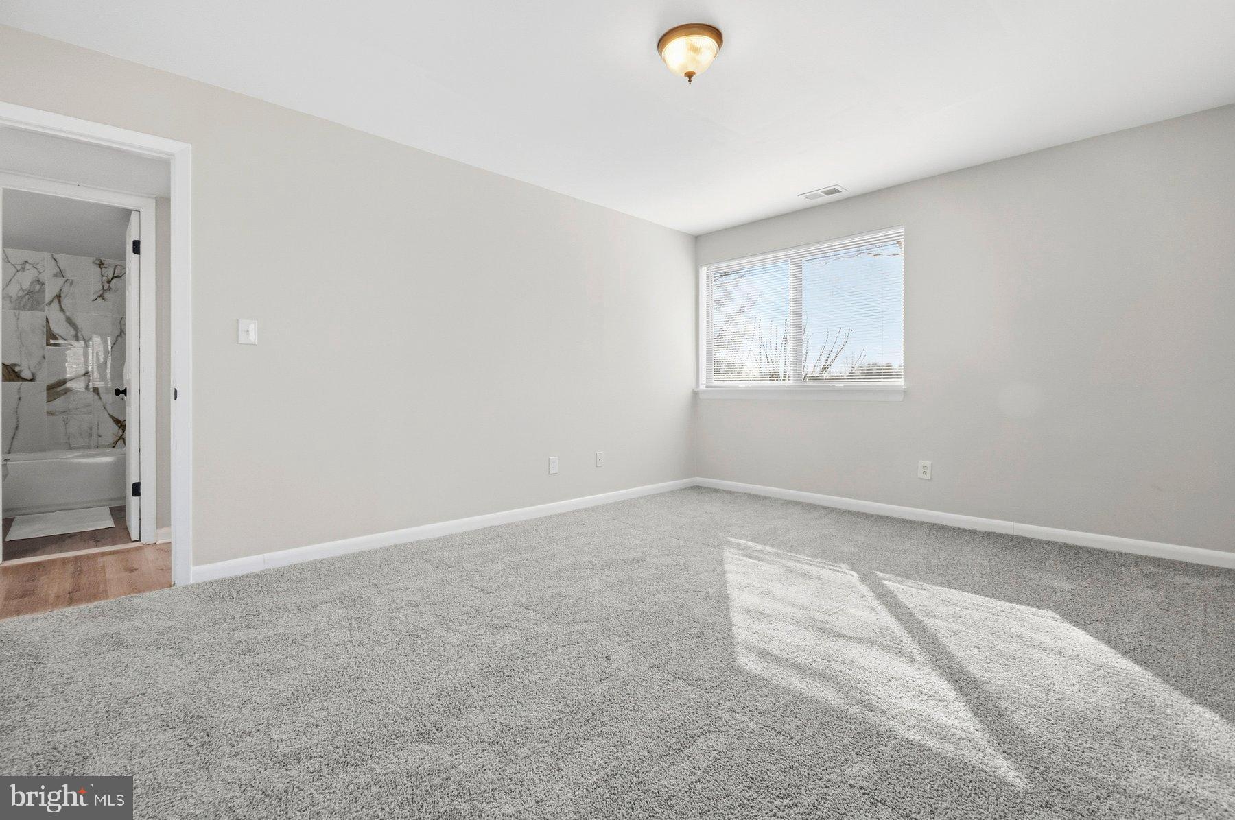 VILLAGE OF LONG REACH - Residential