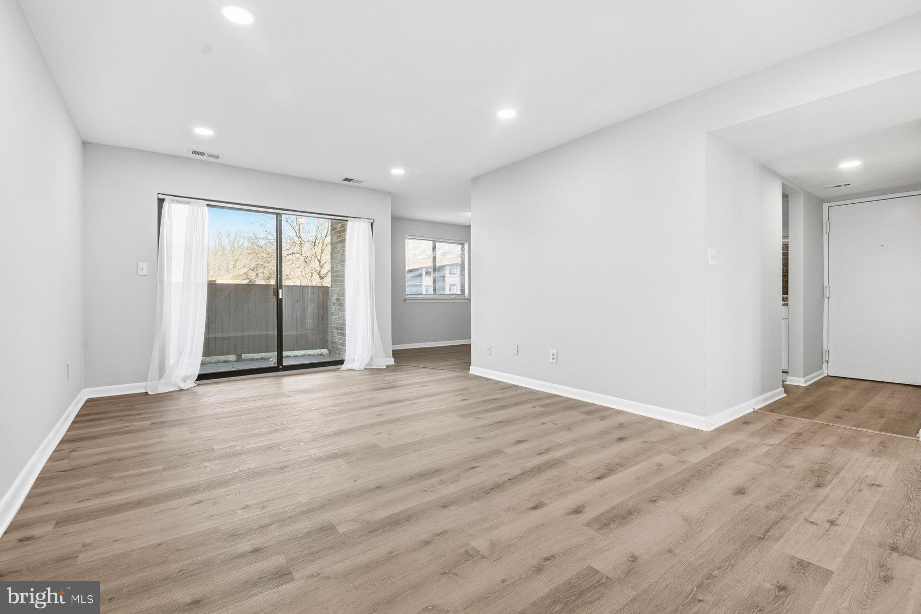 VILLAGE OF LONG REACH - Residential