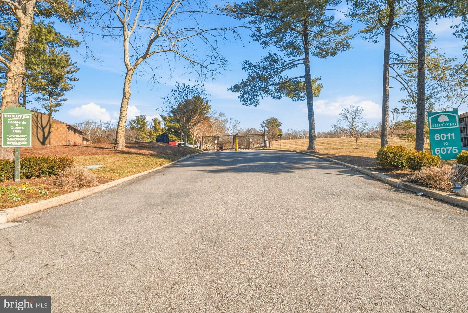 VILLAGE OF LONG REACH - Residential