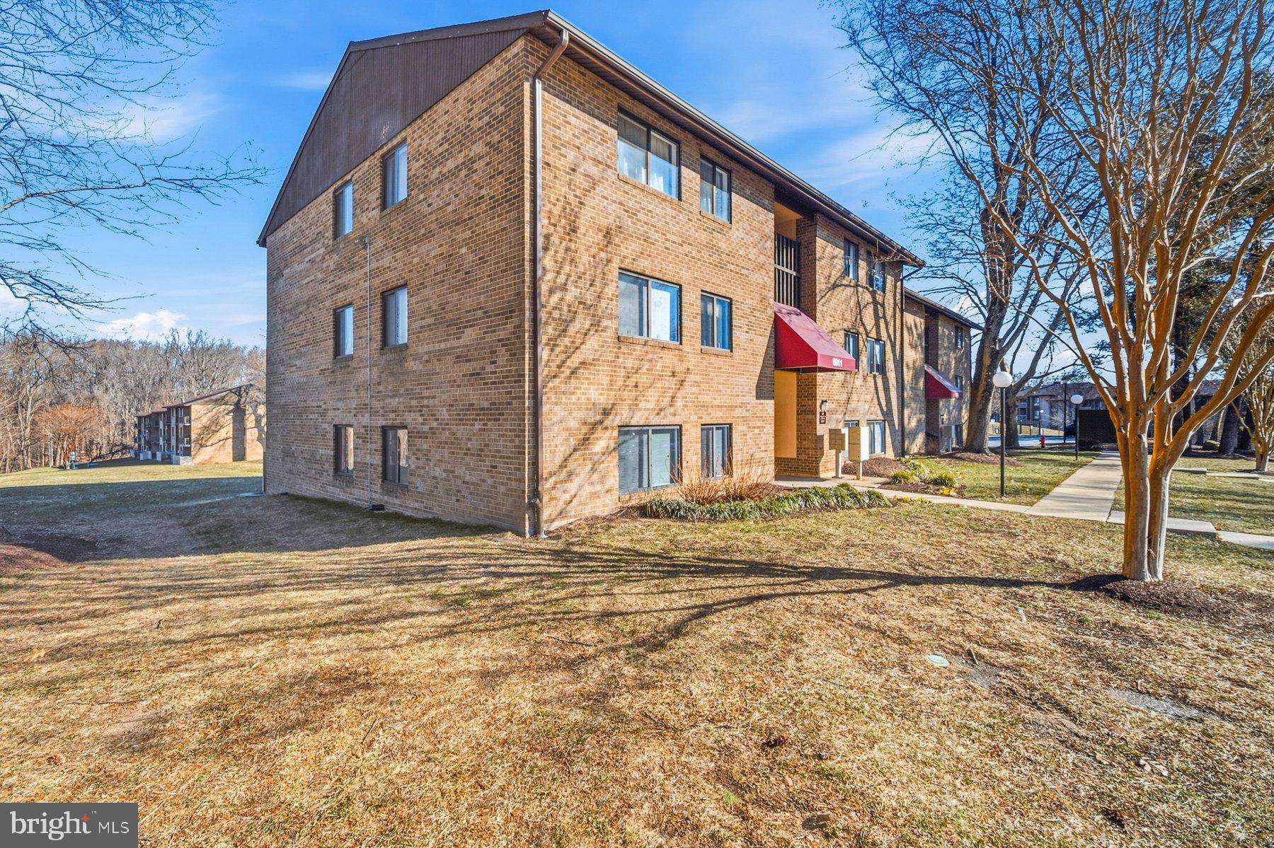 VILLAGE OF LONG REACH - Residential