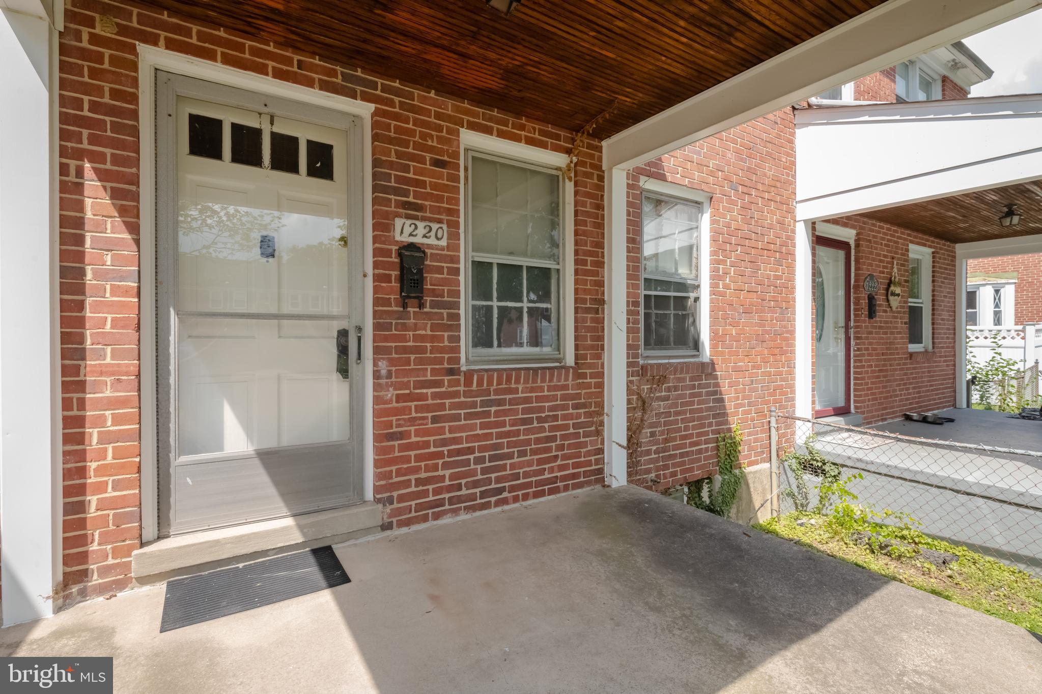 IDLEWOOD - Residential