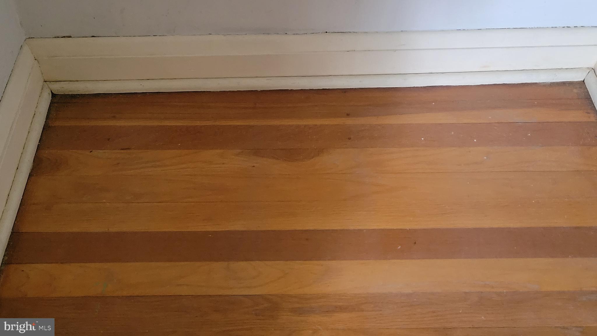 IDLEWOOD - Residential