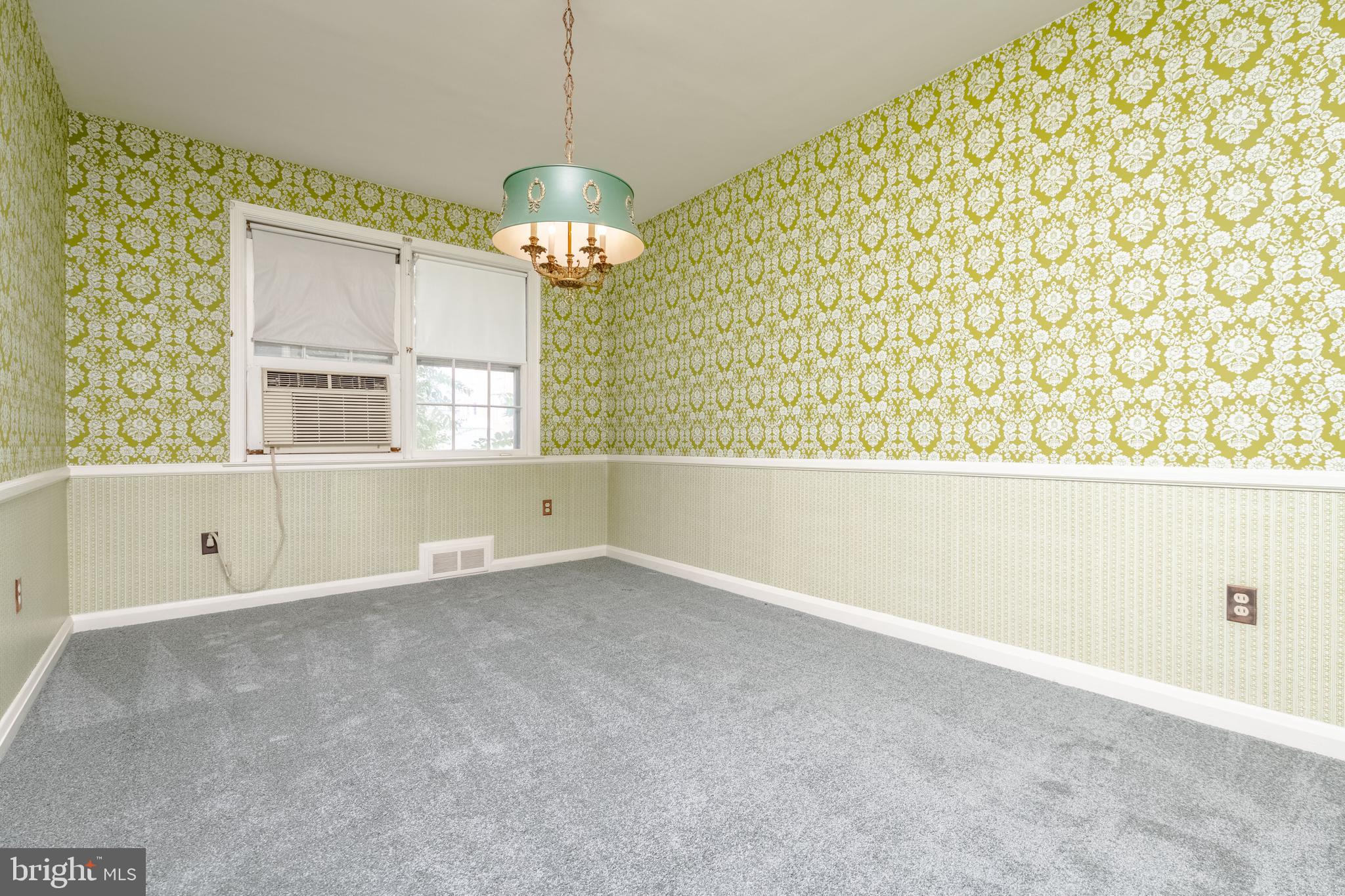 IDLEWOOD - Residential