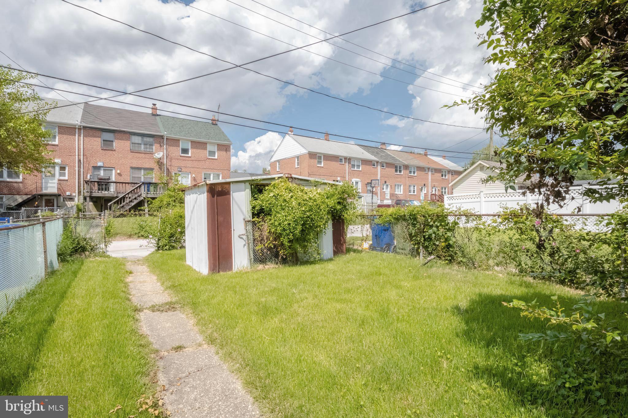 IDLEWOOD - Residential