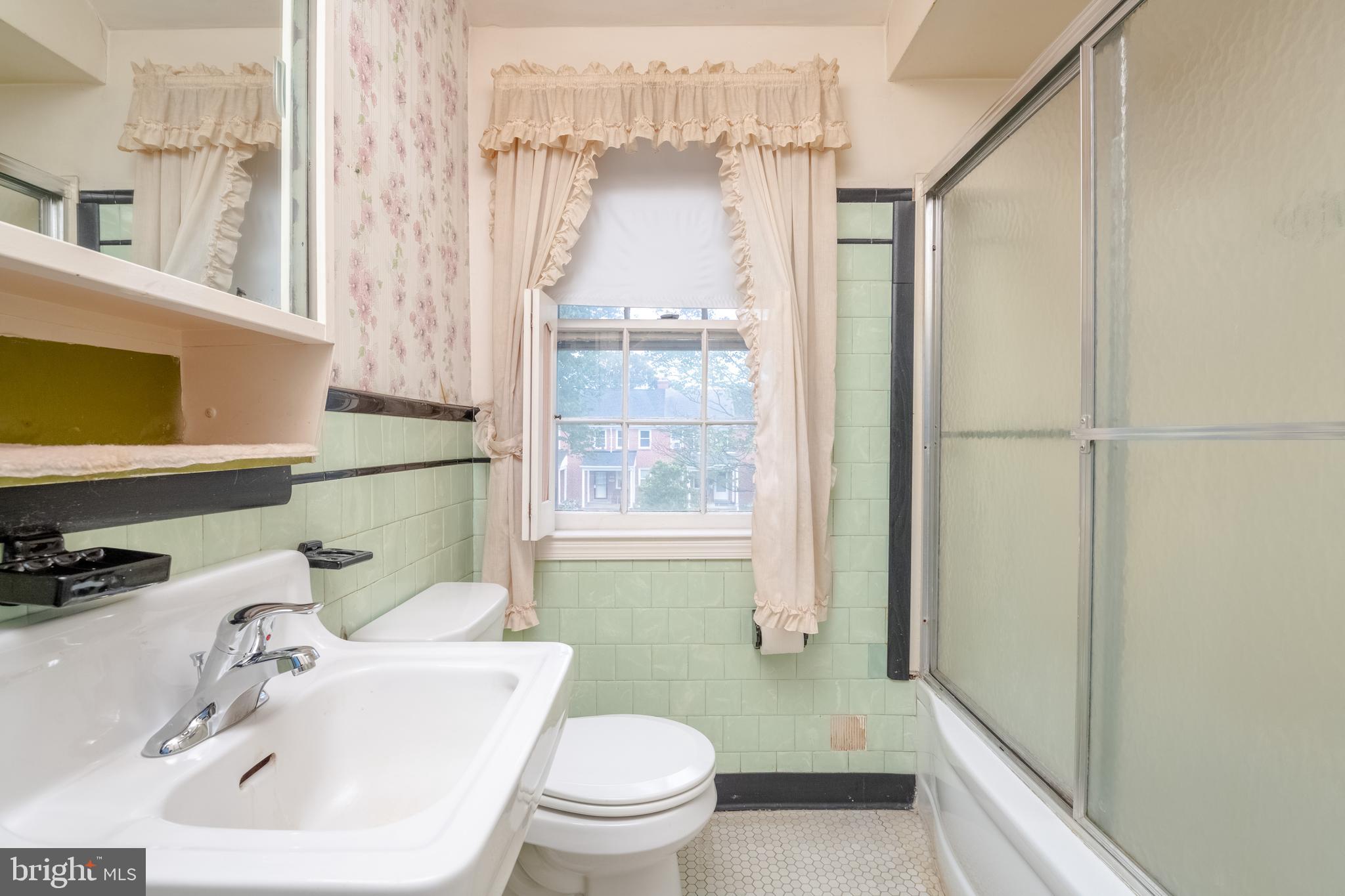 IDLEWOOD - Residential