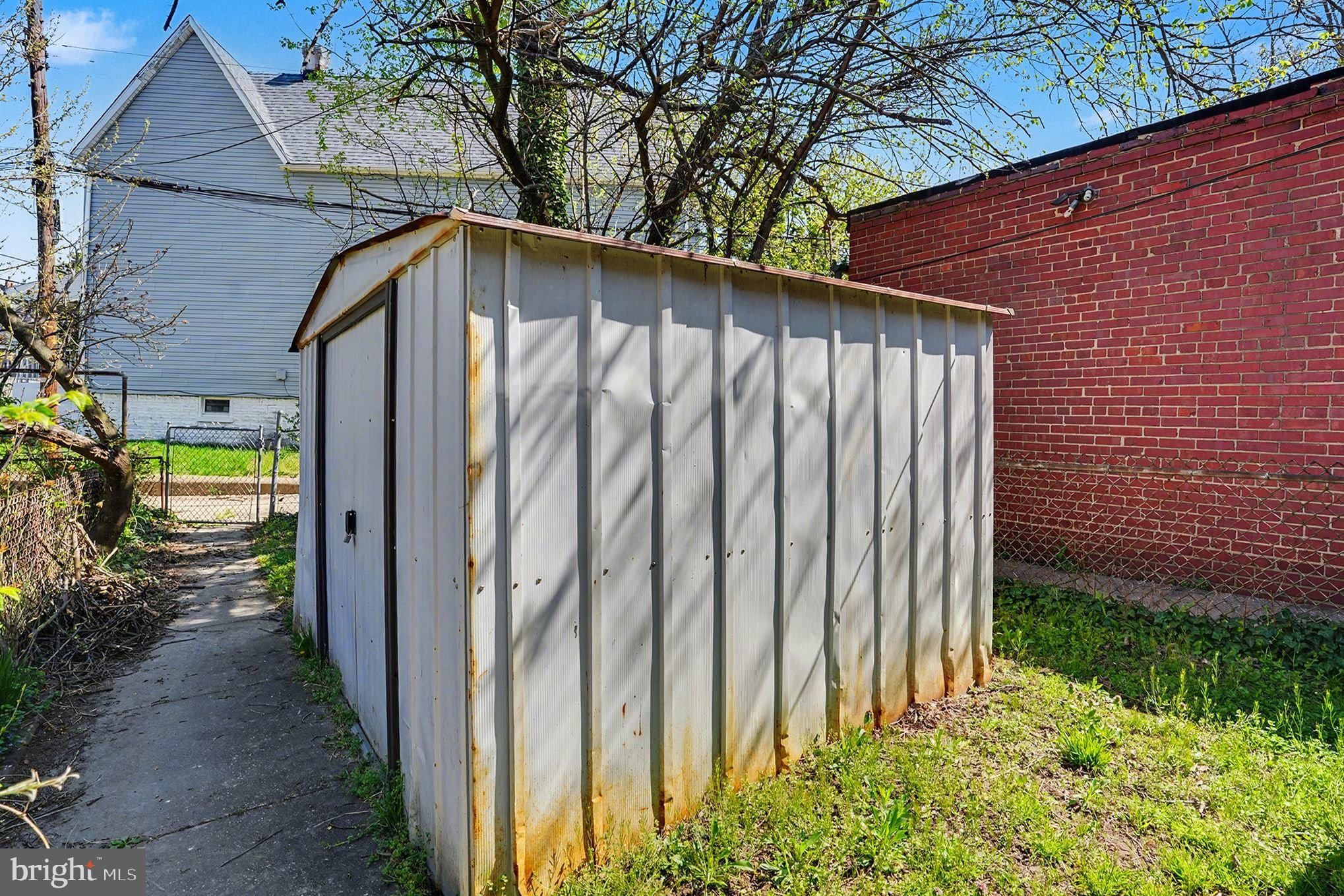 EDNOR GARDENS - LAKESIDE - Residential