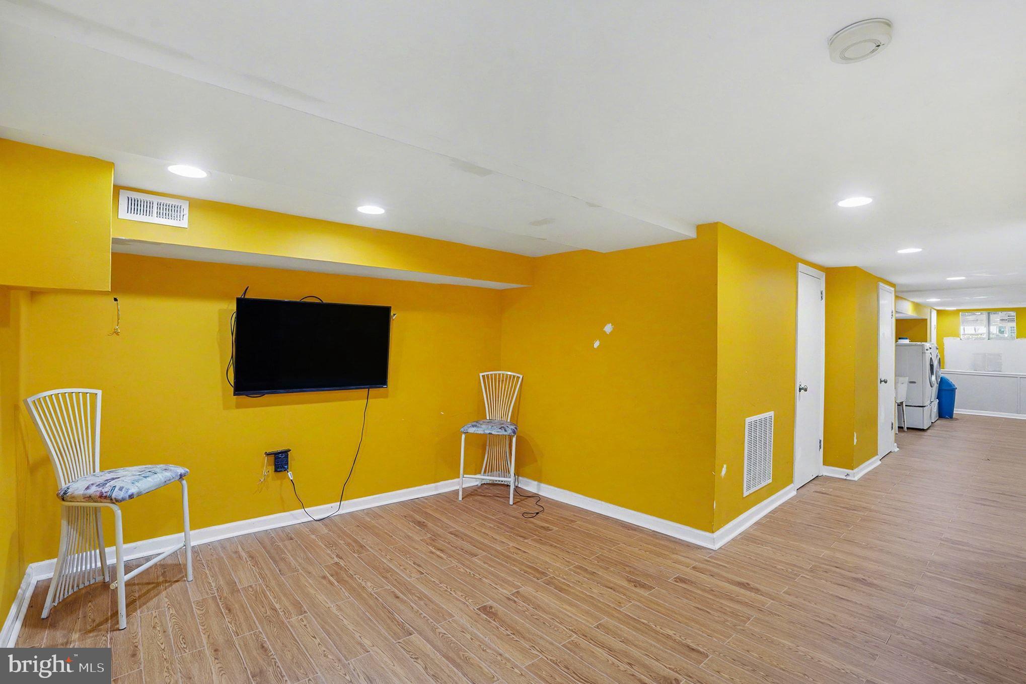 EDNOR GARDENS - LAKESIDE - Residential