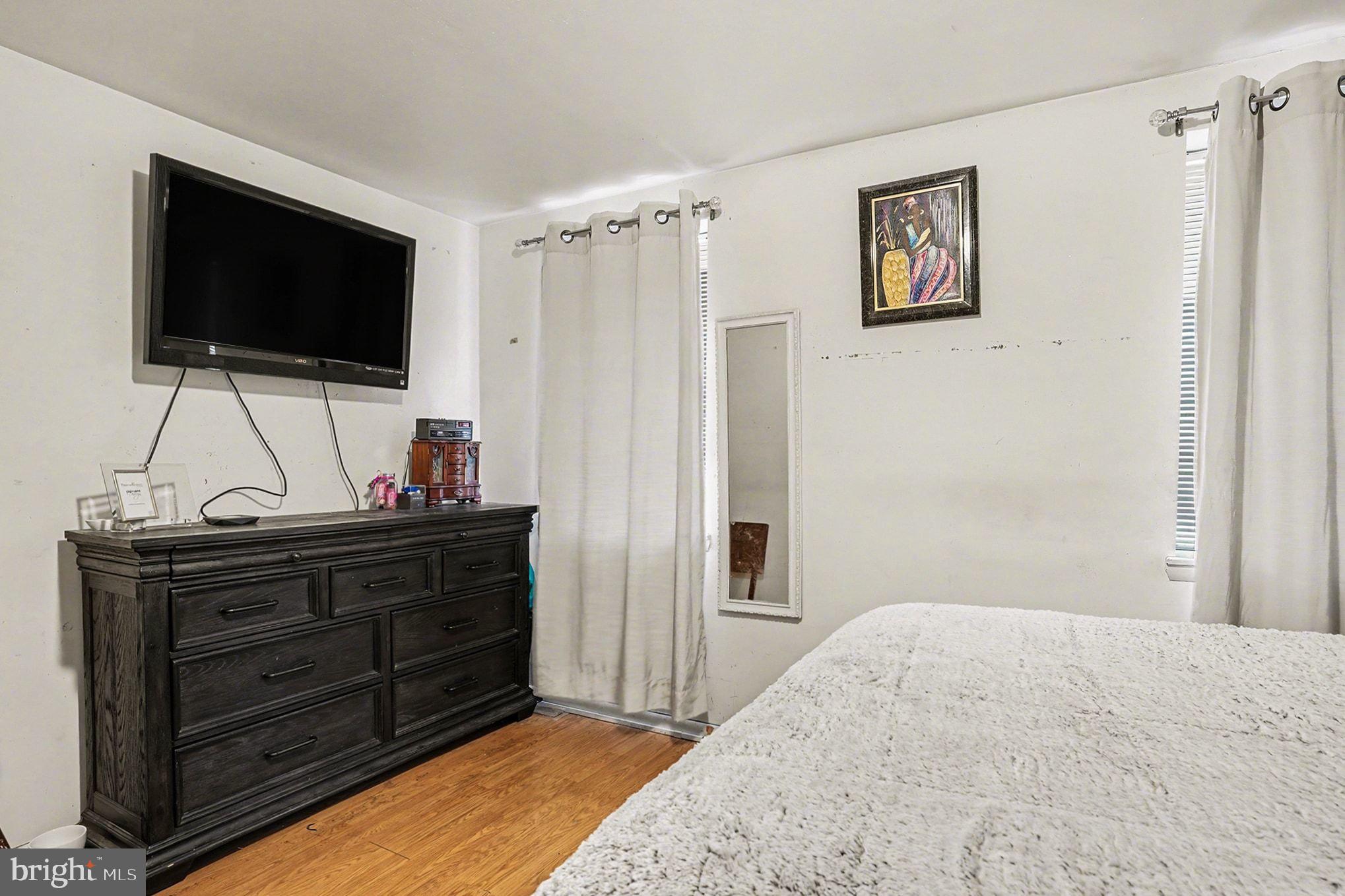 EDNOR GARDENS - LAKESIDE - Residential