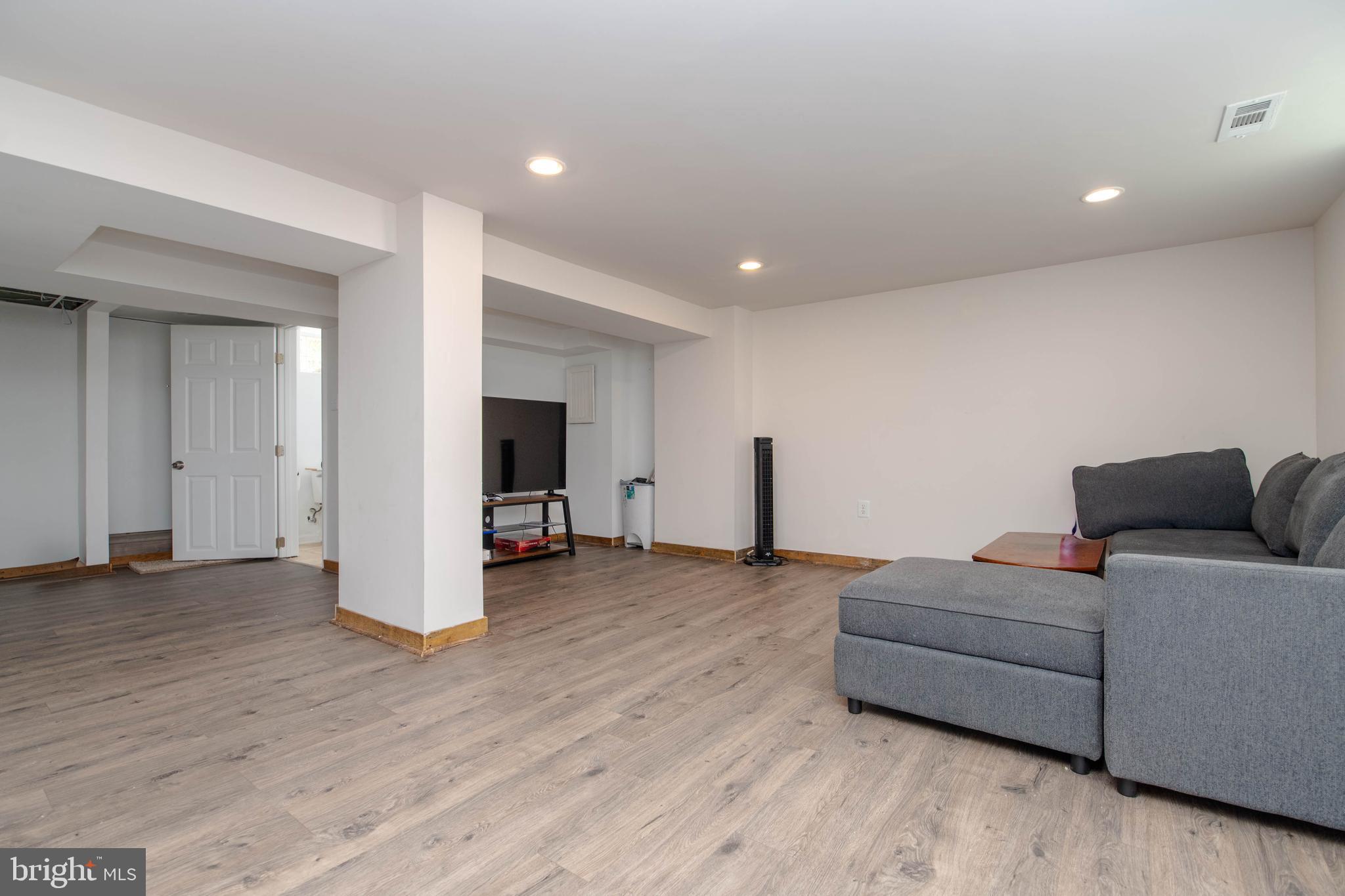 FULLERTON - Residential