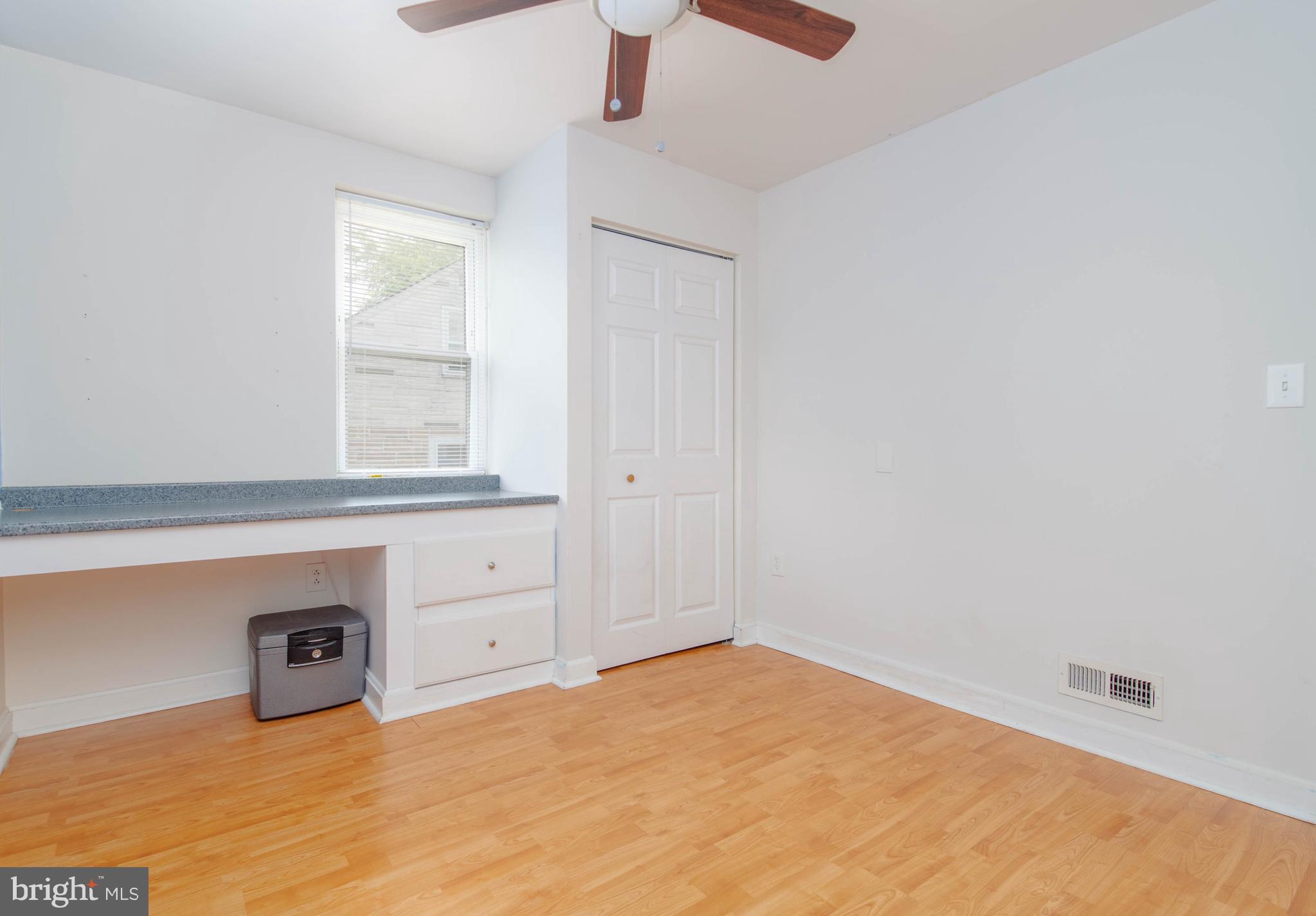 FULLERTON - Residential