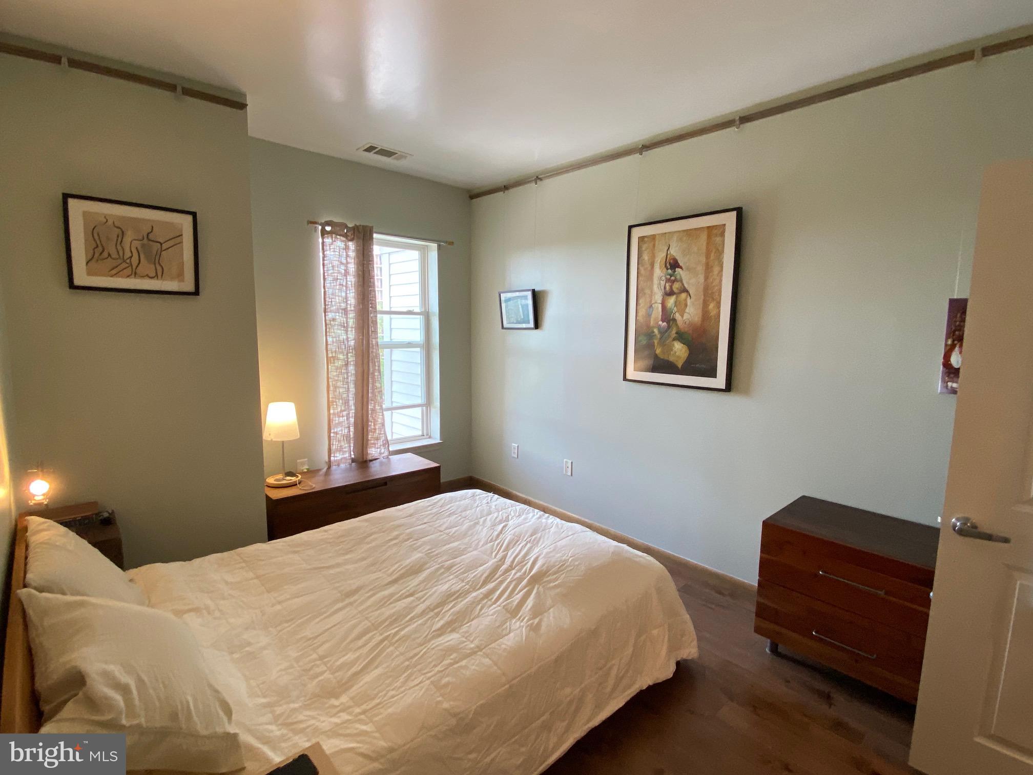 8045 AT SILVER SPRING METRO - Residential