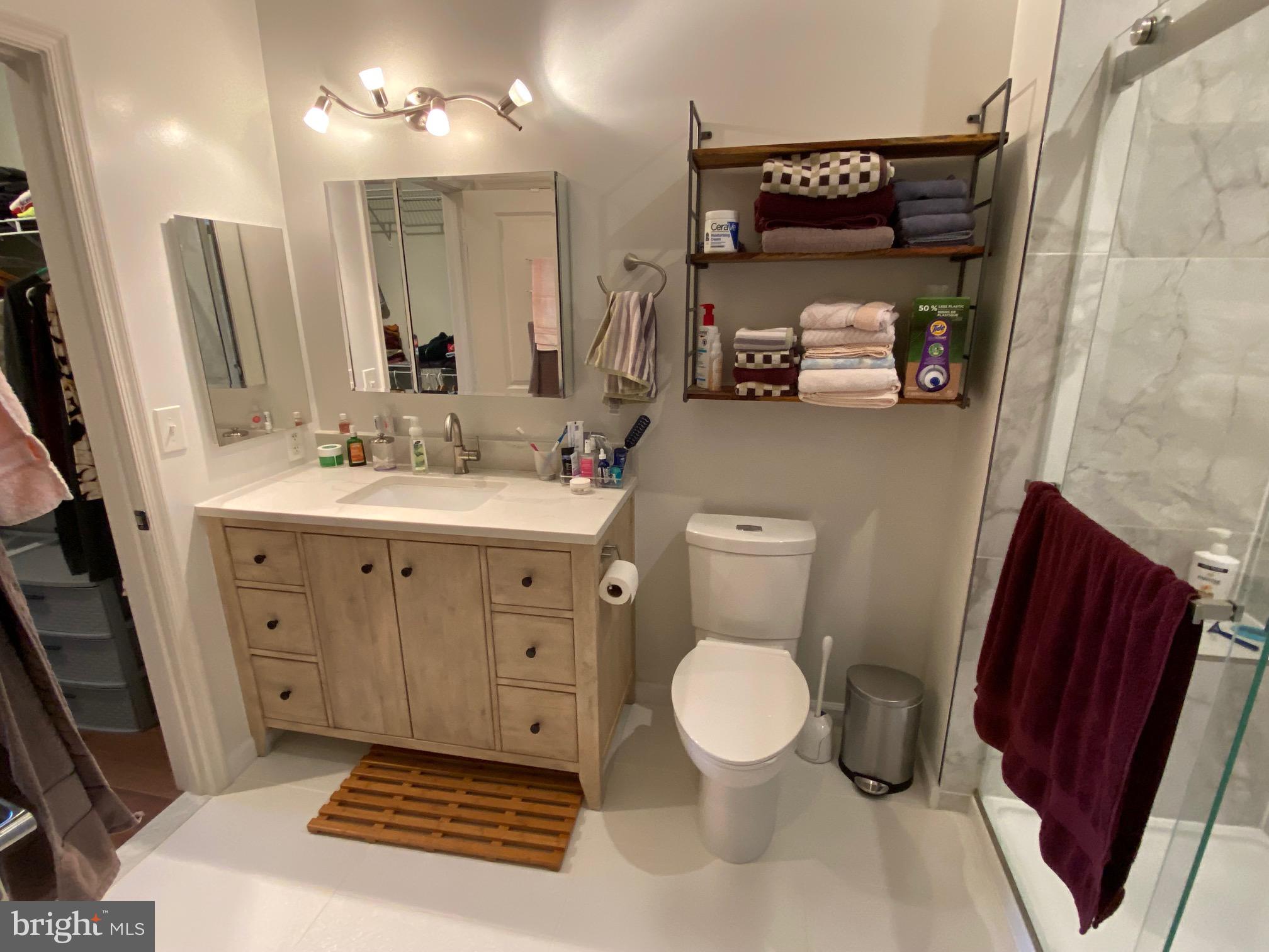 8045 AT SILVER SPRING METRO - Residential