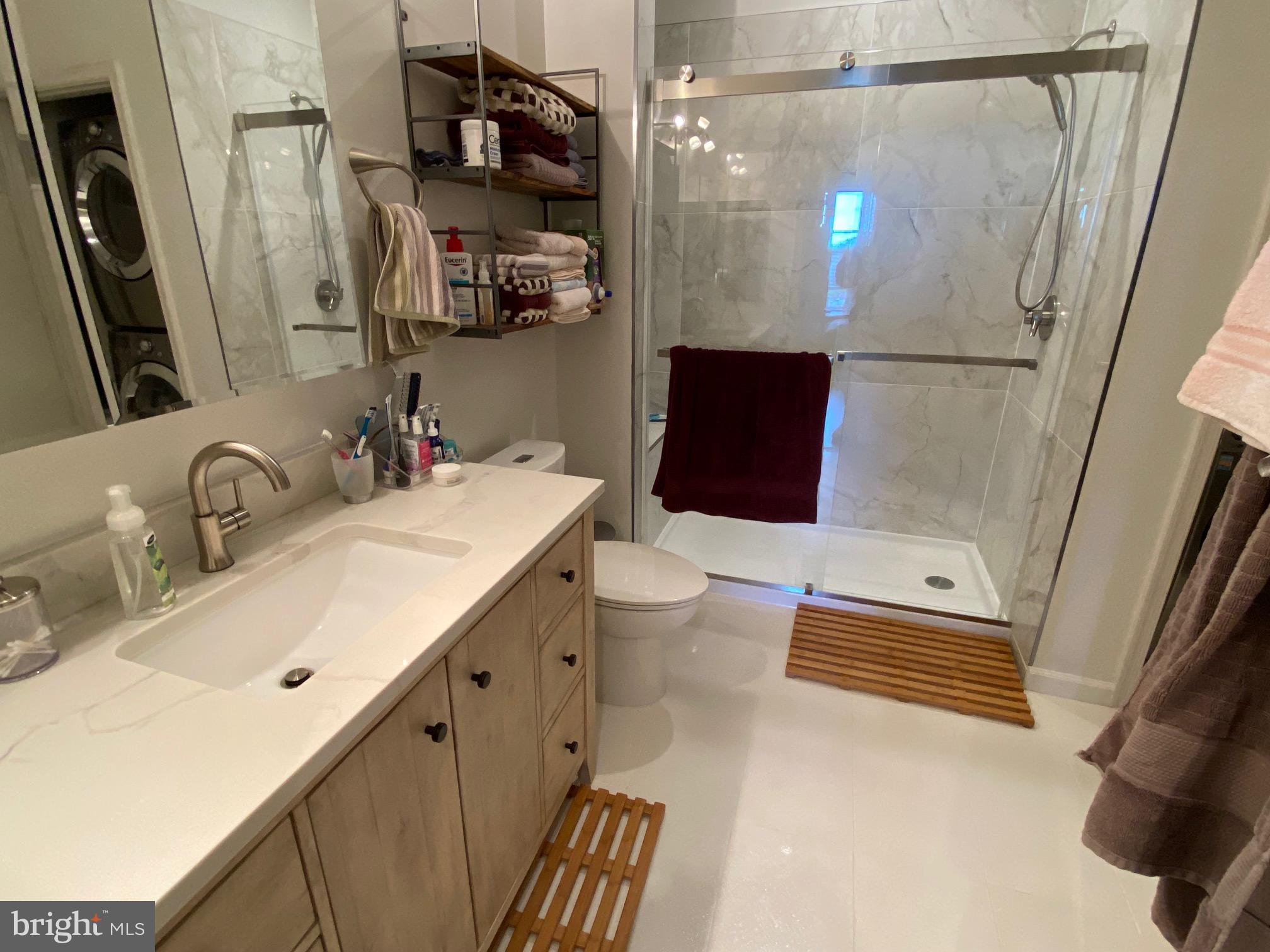 8045 AT SILVER SPRING METRO - Residential