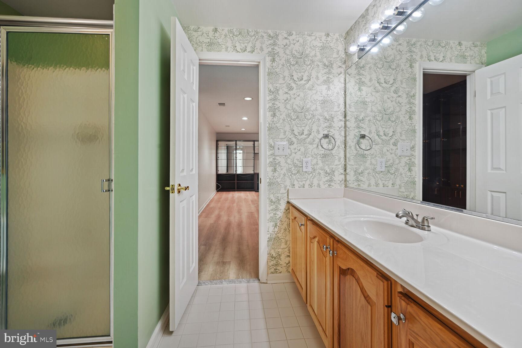 AYRLAWN - Residential