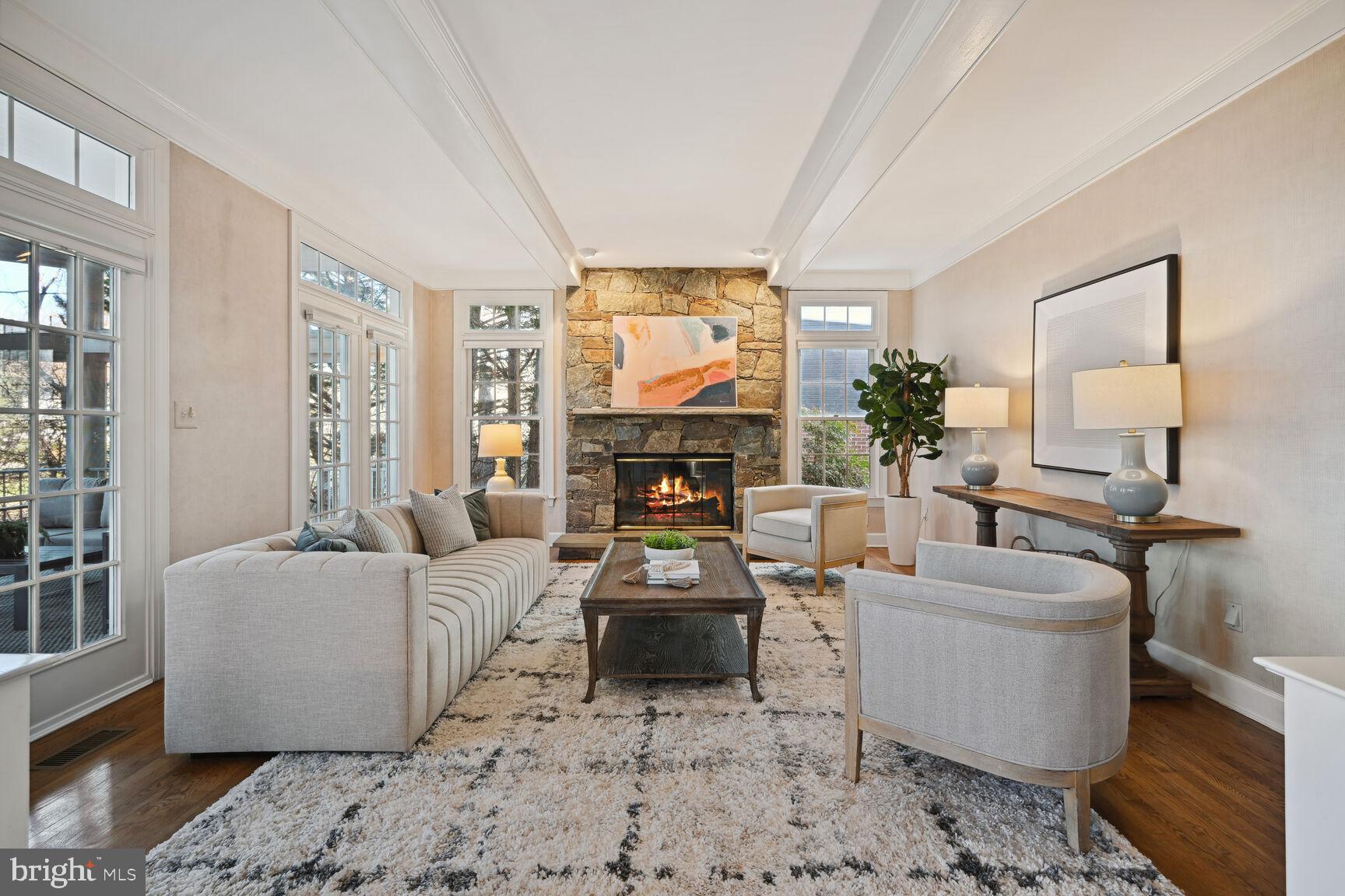 AYRLAWN - Residential