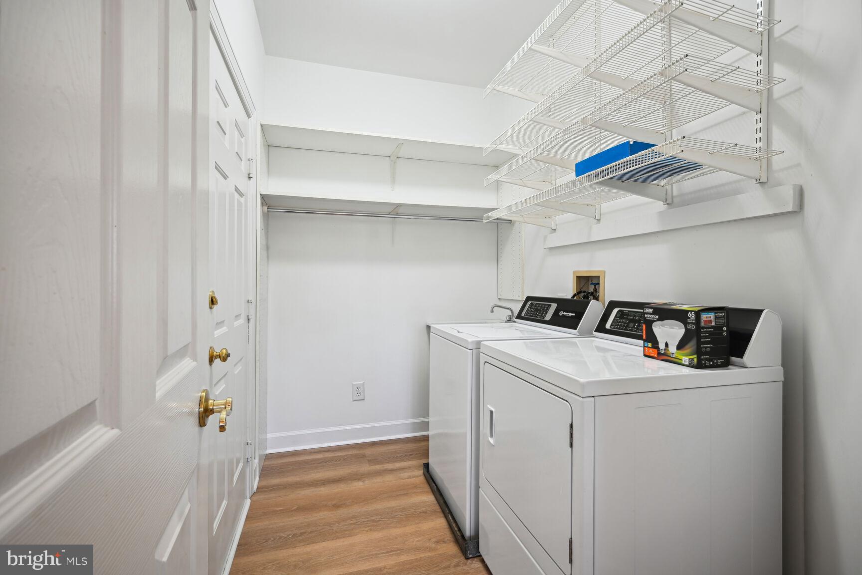 AYRLAWN - Residential