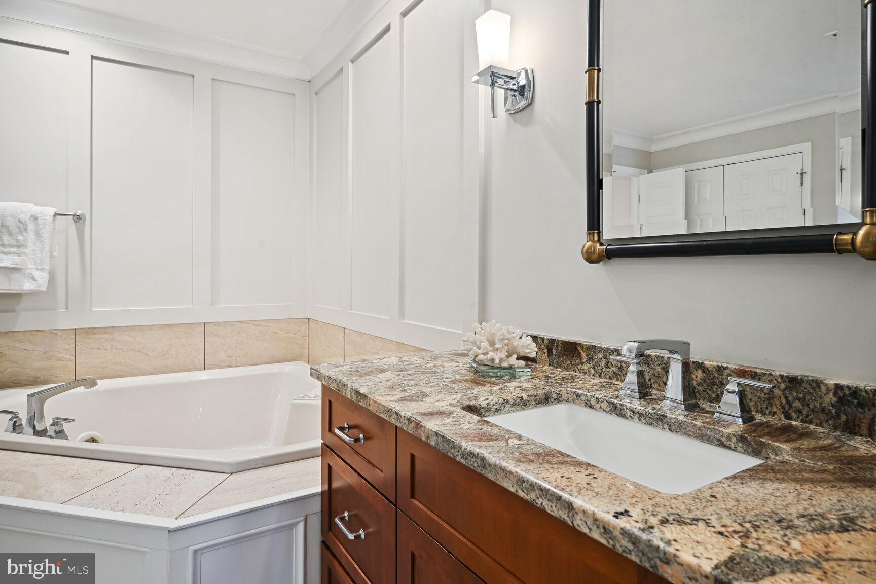 AYRLAWN - Residential