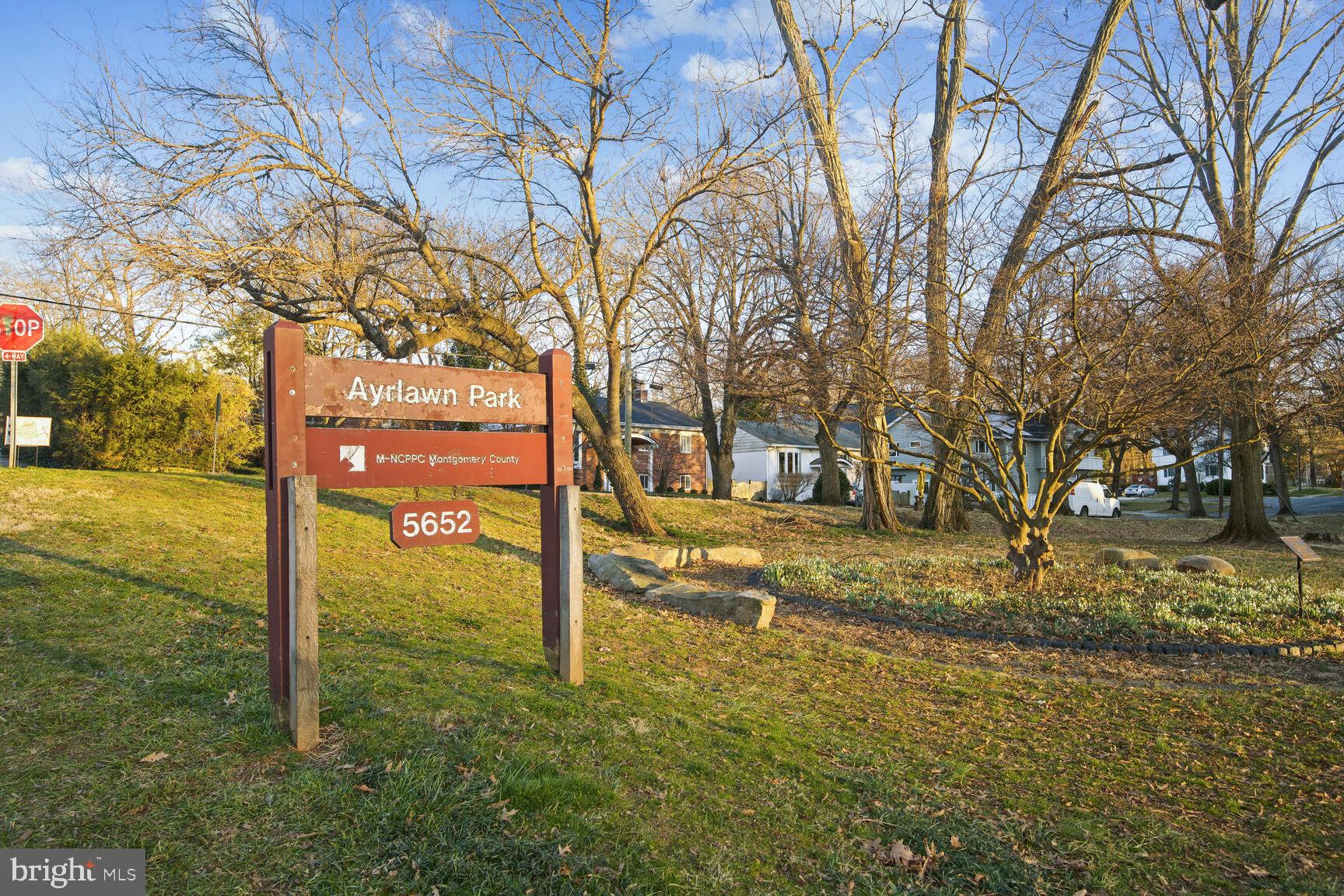 AYRLAWN - Residential