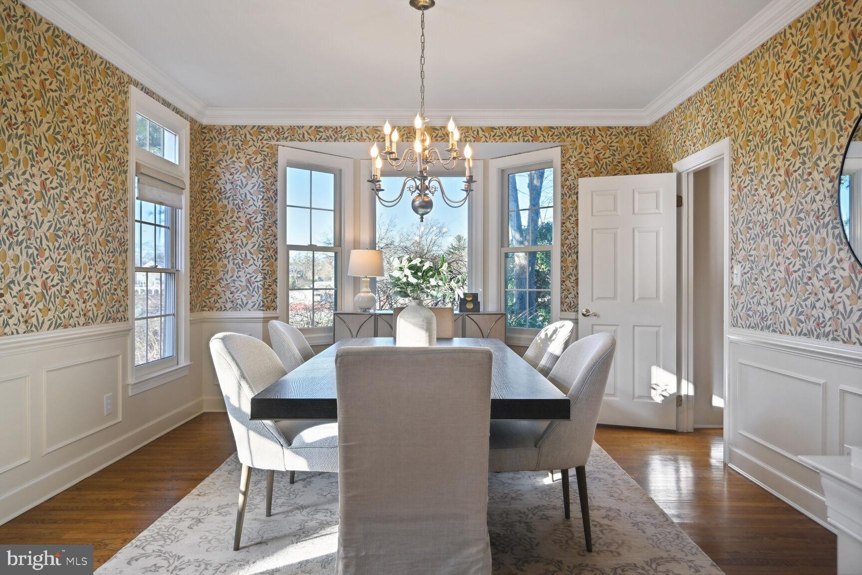 AYRLAWN - Residential