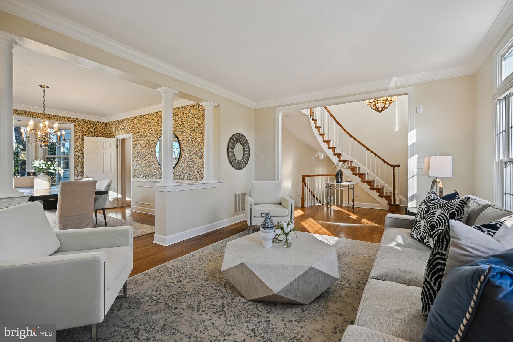 AYRLAWN - Residential