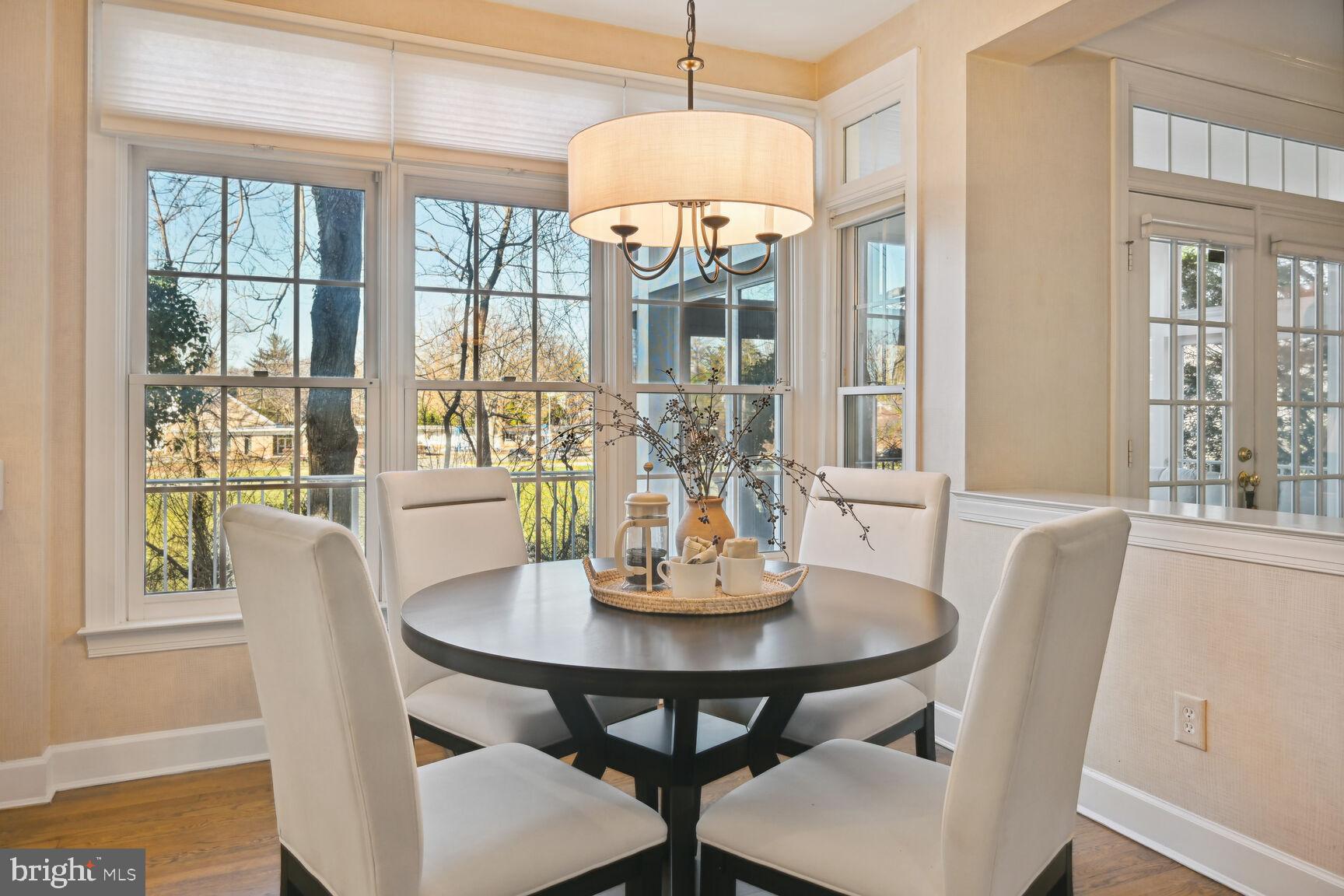 AYRLAWN - Residential